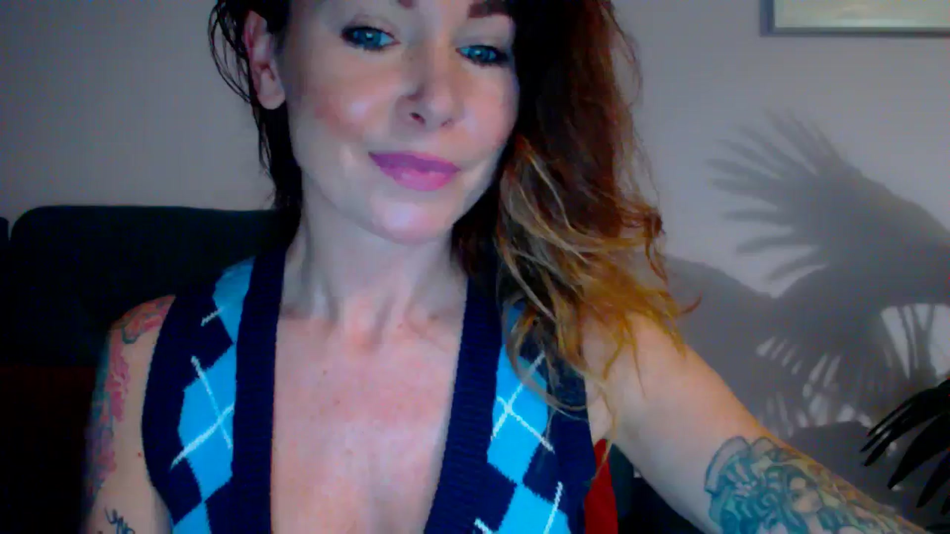 Gallery image thumbnail from Delilah_sweet's myfreecams stream on, 11/16/2023, 14:37 image 5 of 20