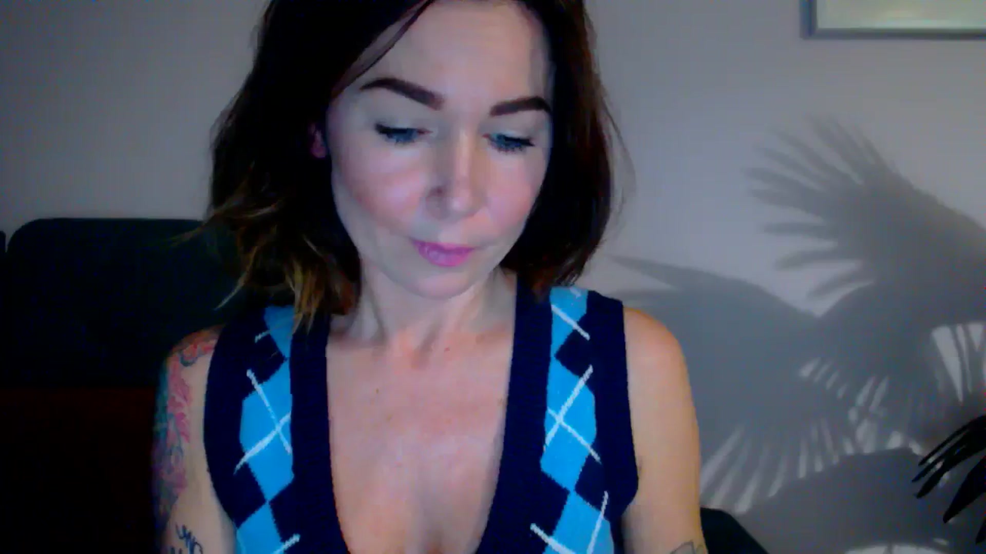 Gallery image thumbnail from Delilah_sweet's myfreecams stream on, 11/16/2023, 14:37 image 20 of 20