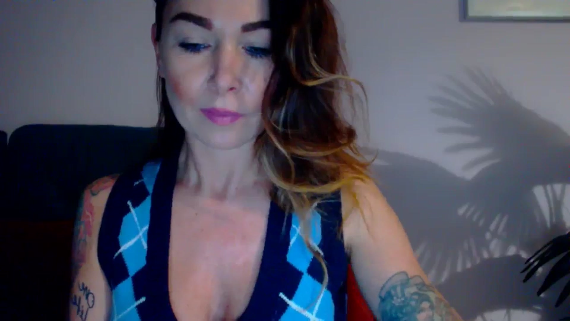 Gallery image thumbnail from Delilah_sweet's myfreecams stream on, 11/16/2023, 14:37 image 2 of 20