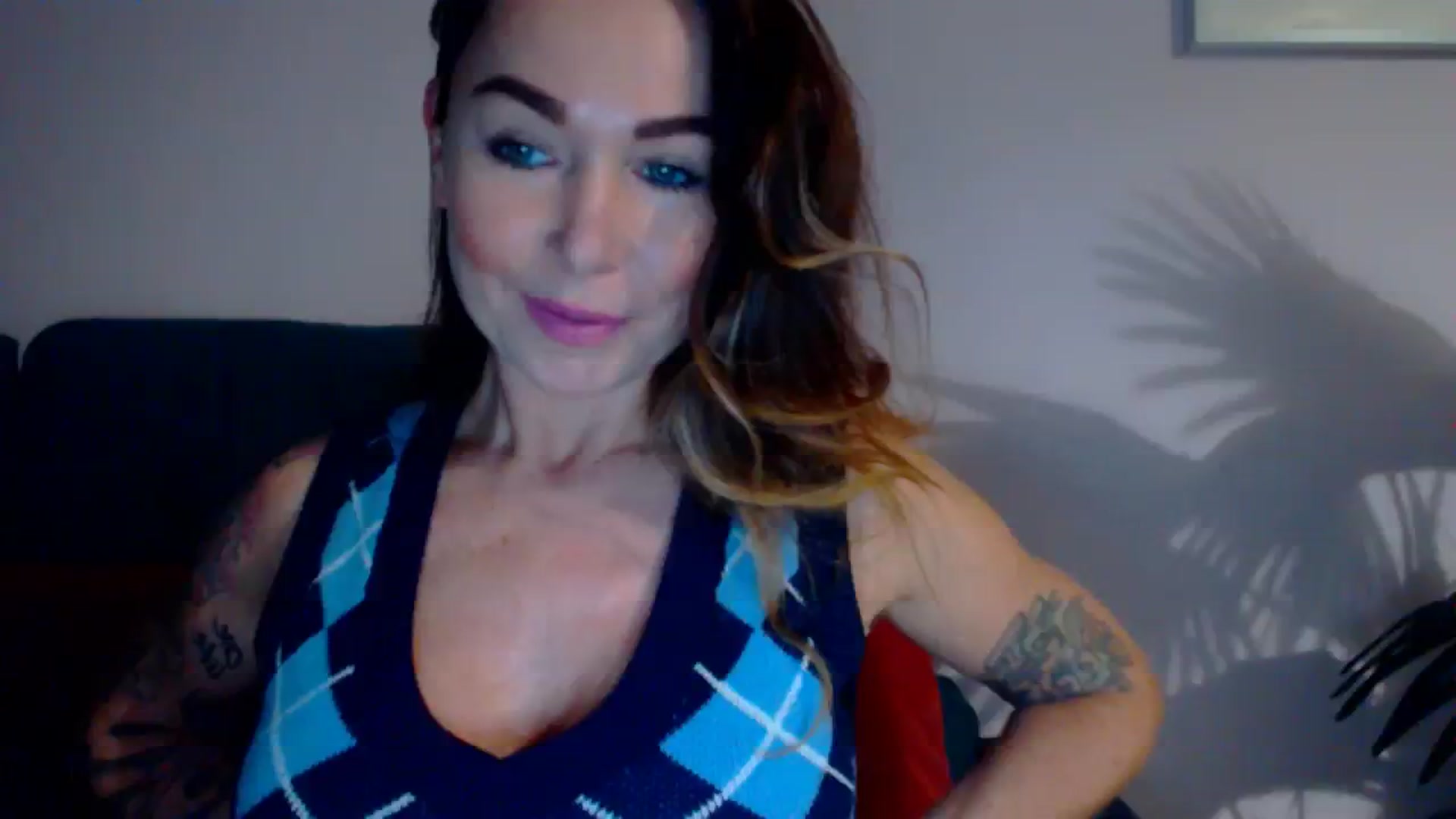 Gallery image thumbnail from Delilah_sweet's myfreecams stream on, 11/16/2023, 14:37 image 3 of 20