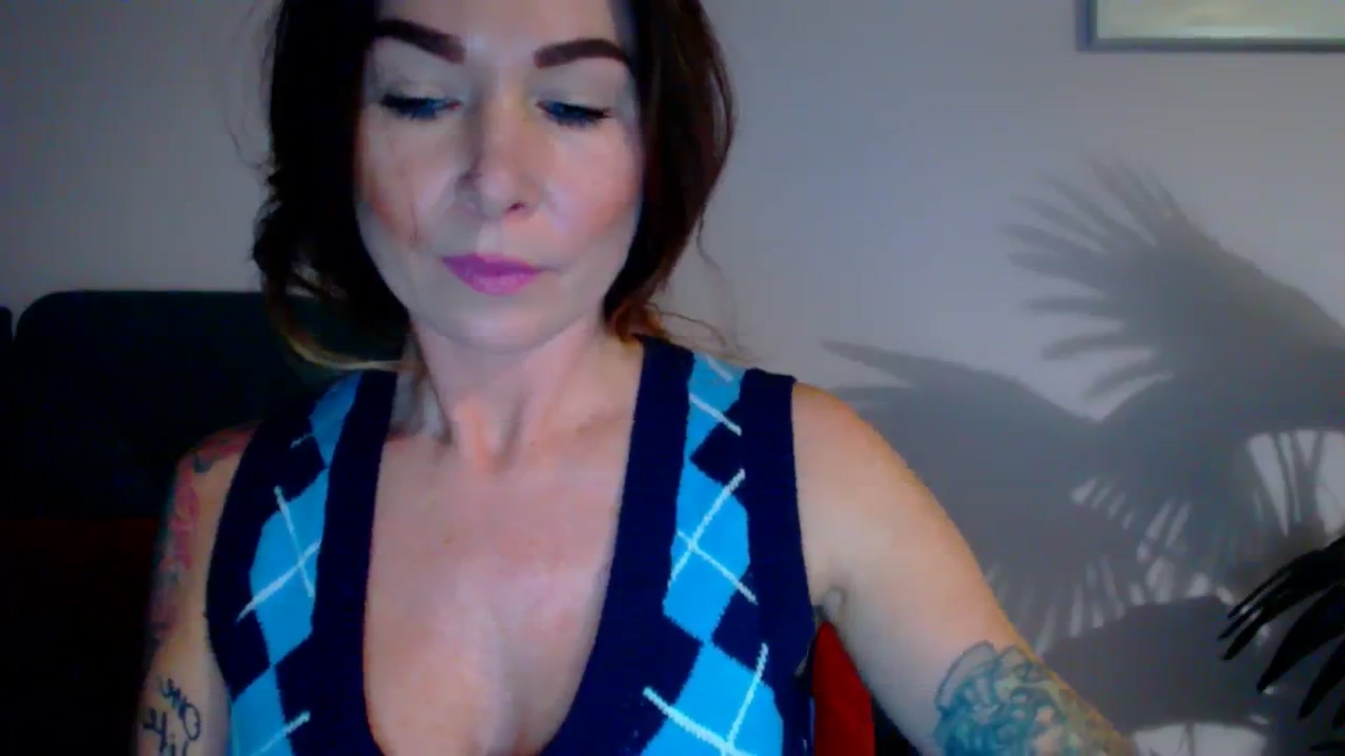 Gallery image thumbnail from Delilah_sweet's myfreecams stream on, 11/16/2023, 14:37 image 9 of 20