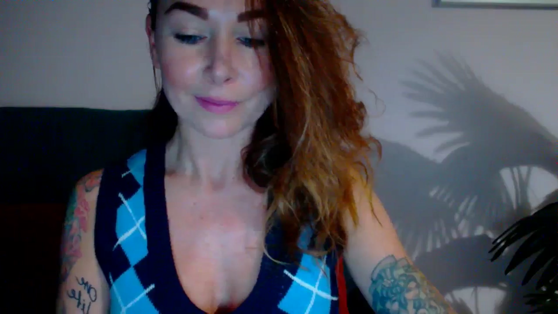 Gallery image thumbnail from Delilah_sweet's myfreecams stream on, 11/16/2023, 15:36 image 10 of 20