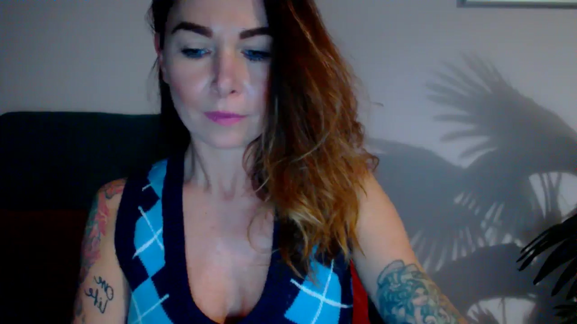 Gallery image thumbnail from Delilah_sweet's myfreecams stream on, 11/16/2023, 15:36 image 19 of 20