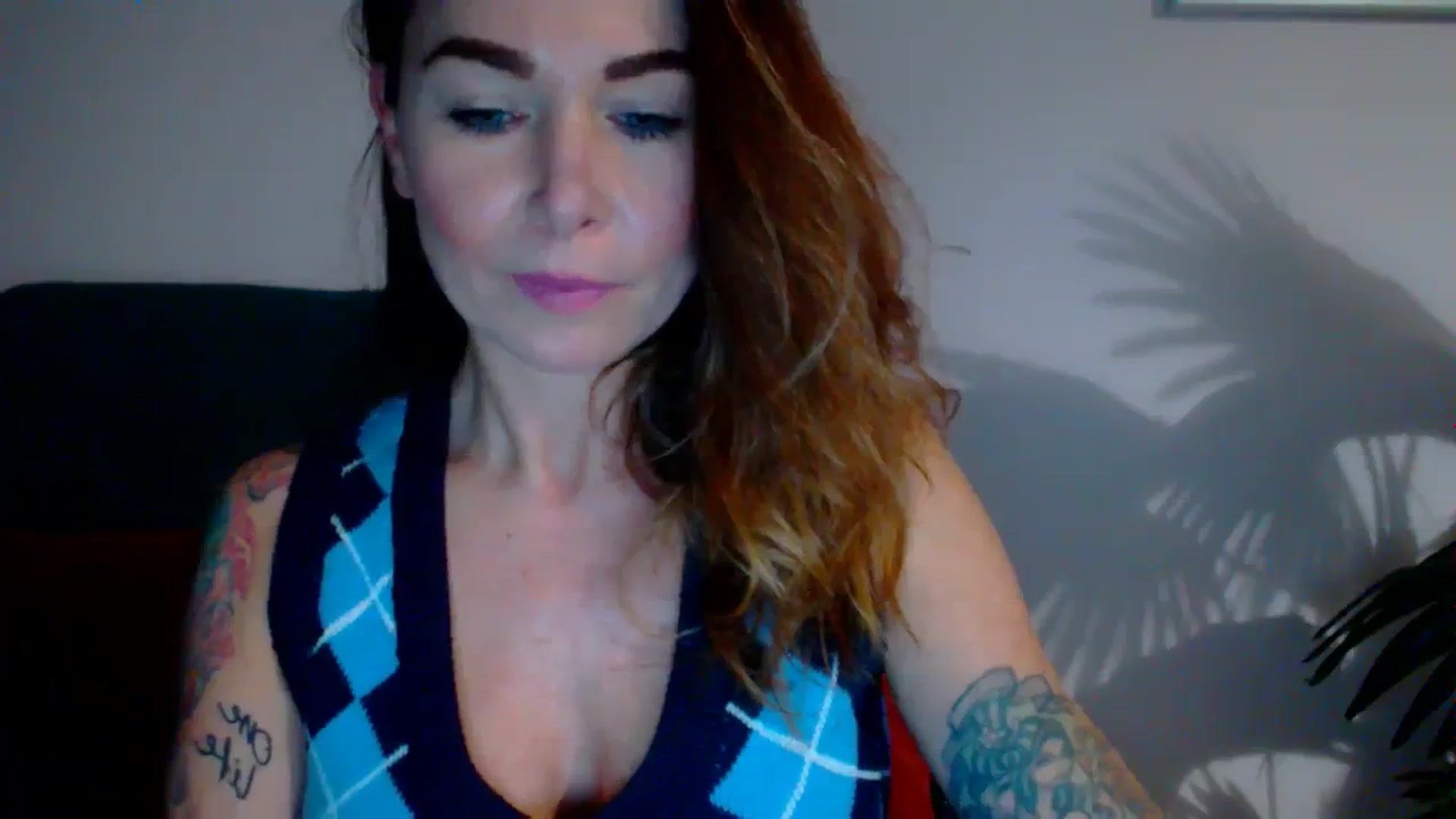 Gallery image thumbnail from Delilah_sweet's myfreecams stream on, 11/16/2023, 15:36 image 20 of 20