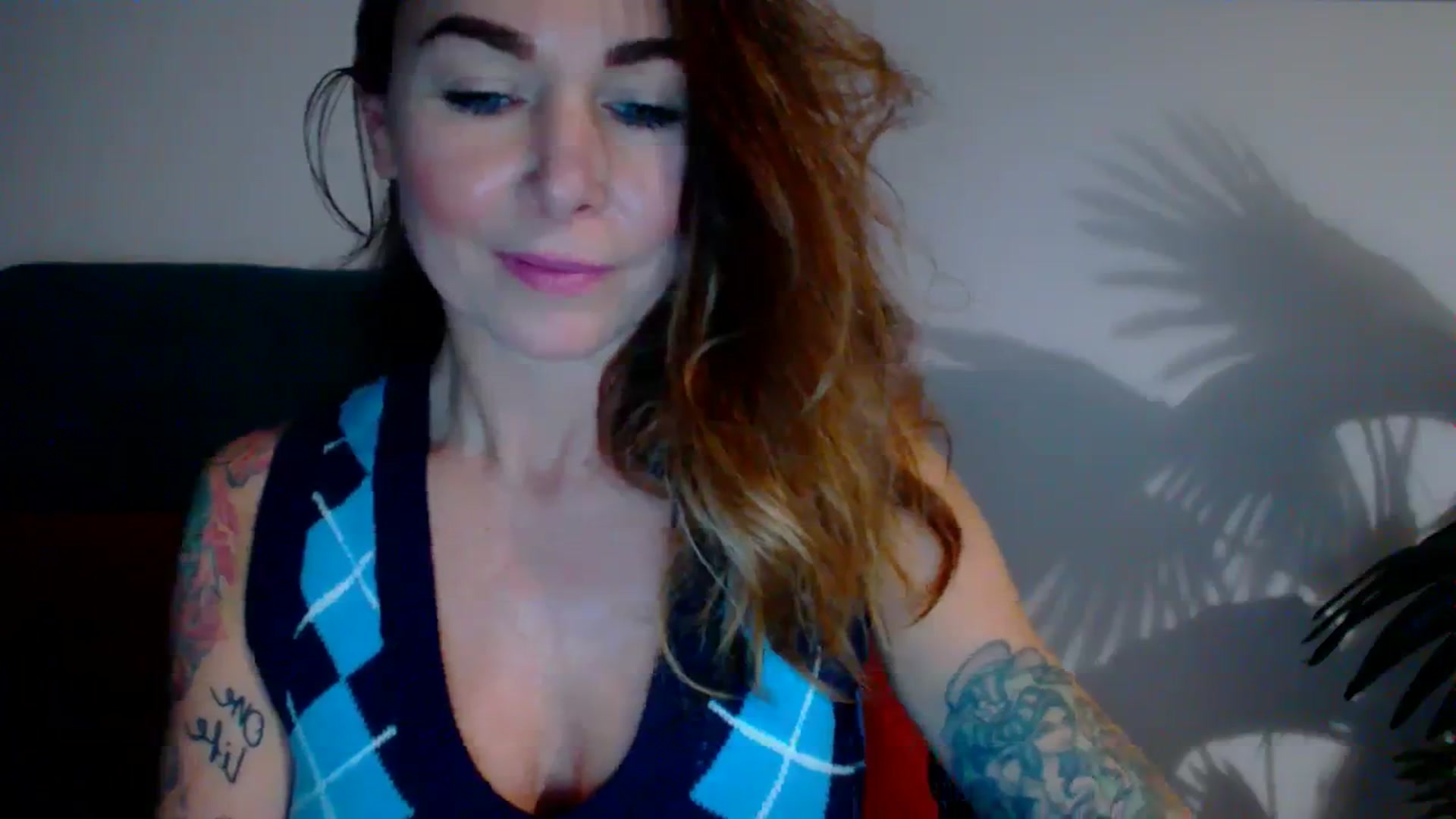 Gallery image thumbnail from Delilah_sweet's myfreecams stream on, 11/16/2023, 15:36 image 7 of 20
