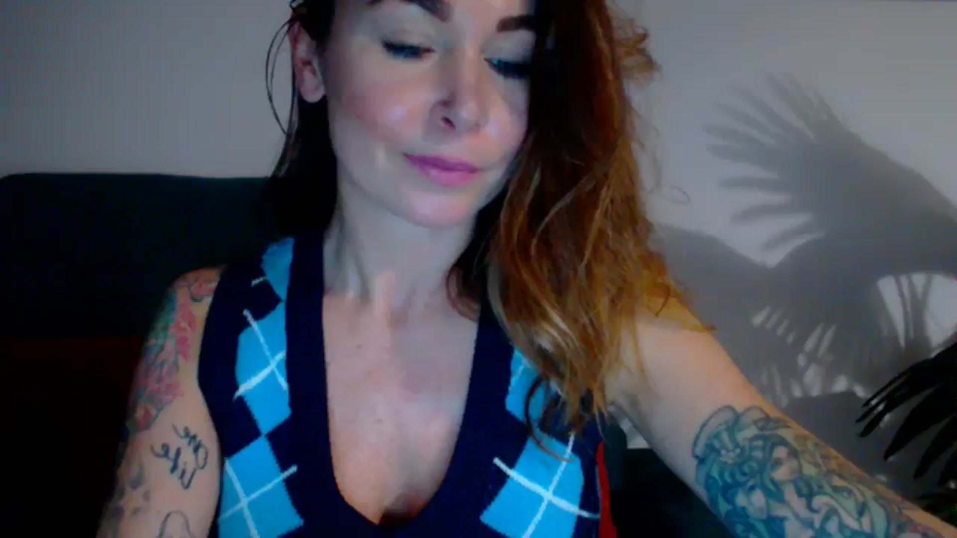 Gallery image thumbnail from Delilah_sweet's myfreecams stream on, 11/16/2023, 15:36 image 2 of 20