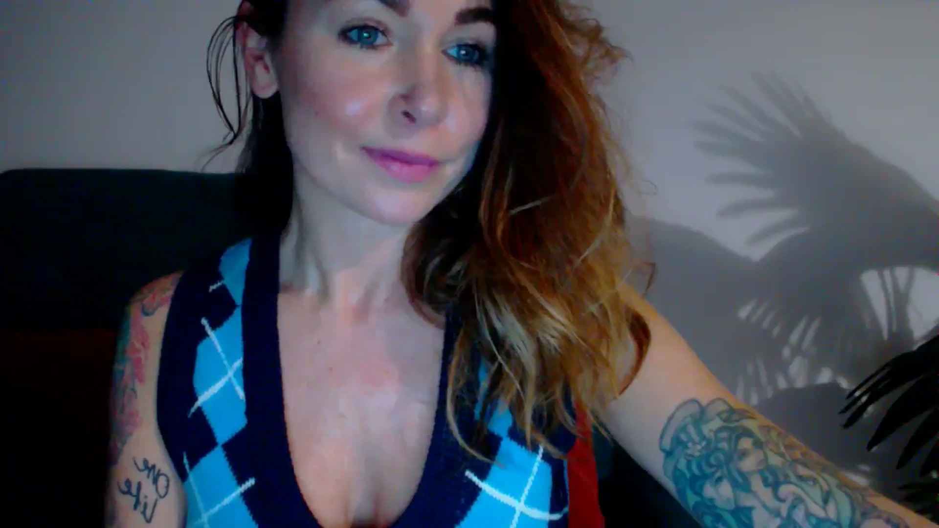 Gallery image thumbnail from Delilah_sweet's myfreecams stream on, 11/16/2023, 15:36 image 6 of 20