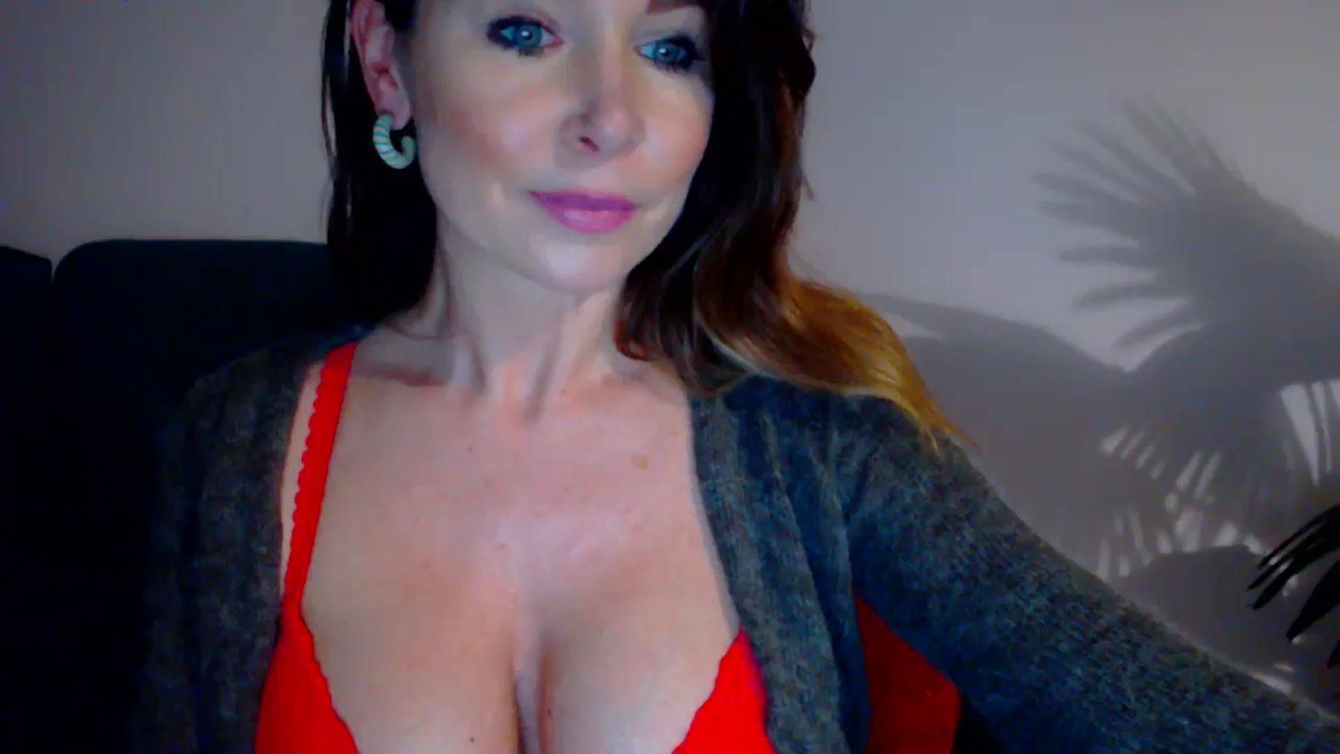 Gallery image thumbnail from Delilah_sweet's myfreecams stream on, 11/21/2023, 17:40 image 2 of 20