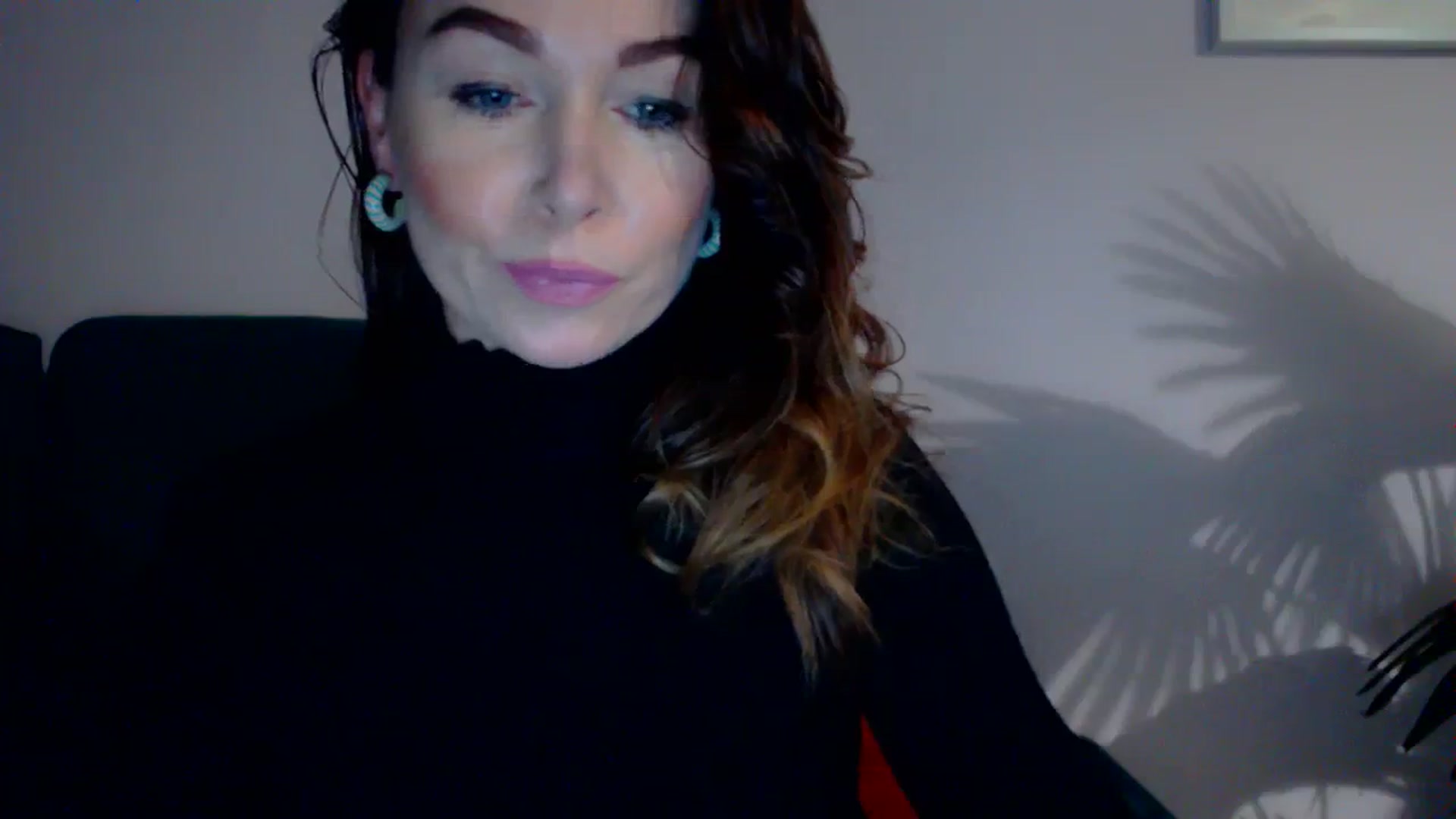 Gallery image thumbnail from Delilah_sweet's myfreecams stream on, 11/22/2023, 16:58 image 5 of 20