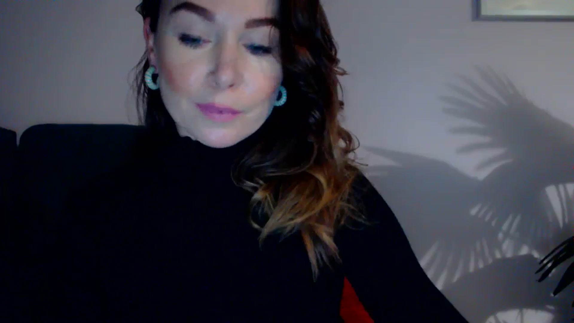 Gallery image thumbnail from Delilah_sweet's myfreecams stream on, 11/22/2023, 16:58 image 6 of 20
