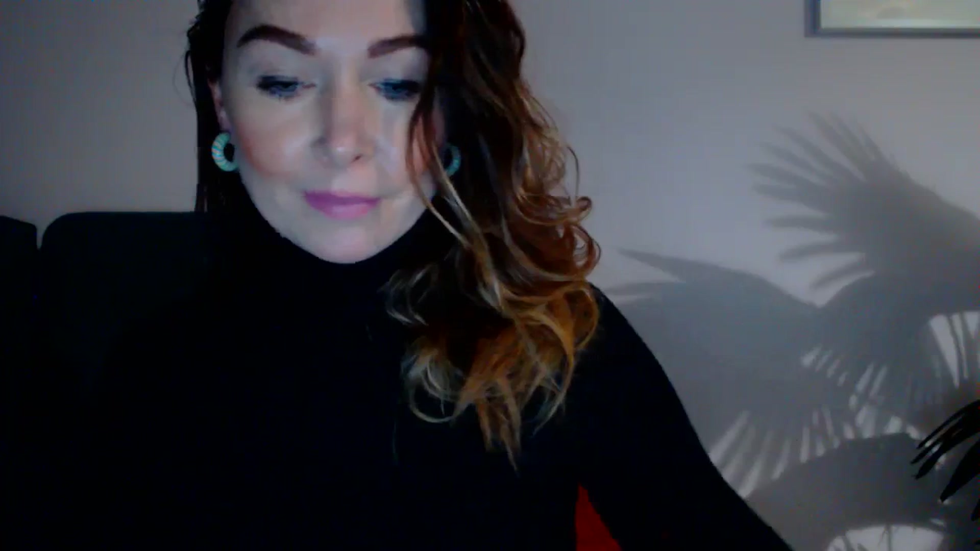 Gallery image thumbnail from Delilah_sweet's myfreecams stream on, 11/22/2023, 16:58 image 16 of 20