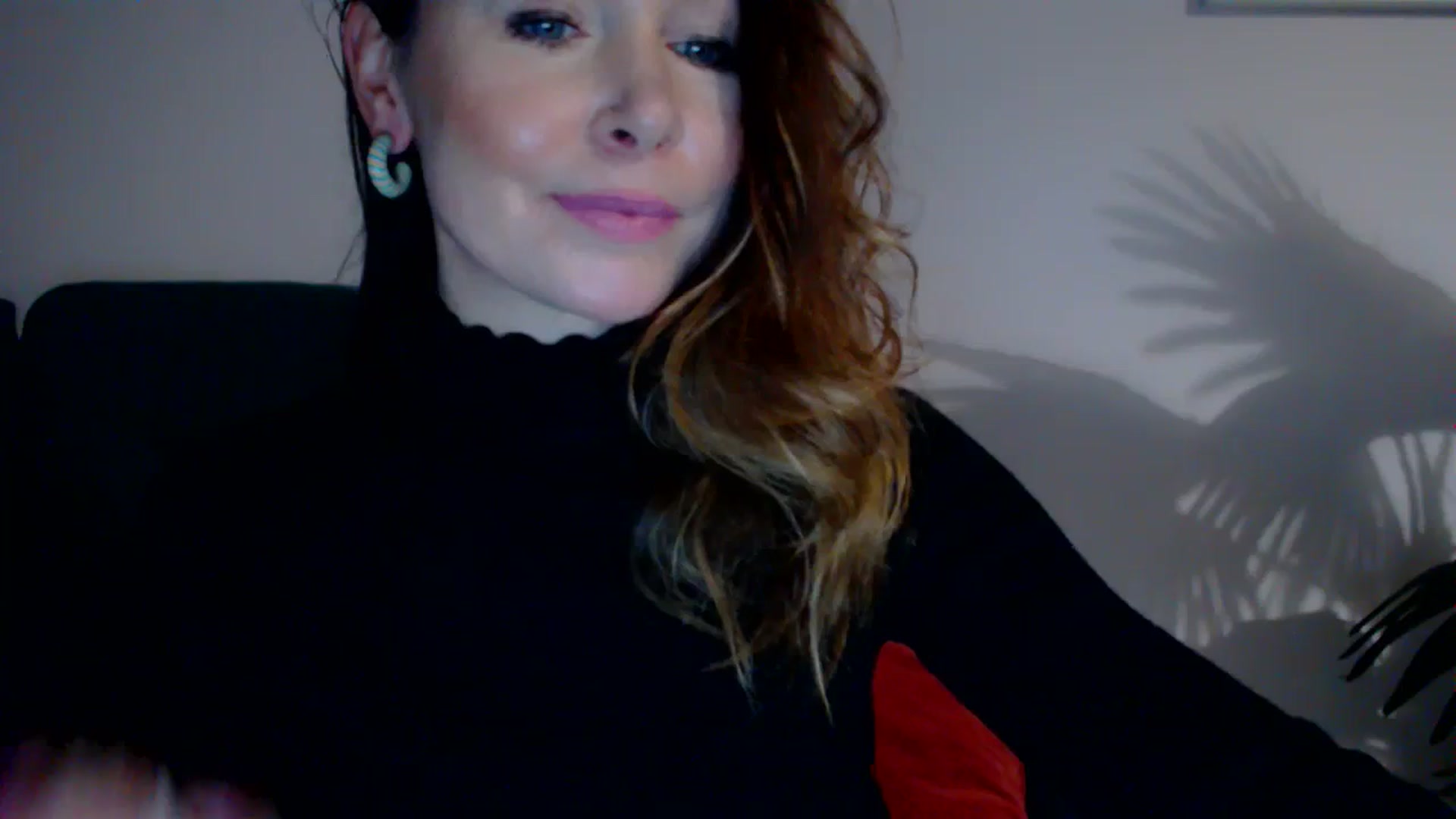 Gallery image thumbnail from Delilah_sweet's myfreecams stream on, 11/22/2023, 17:47 image 15 of 20