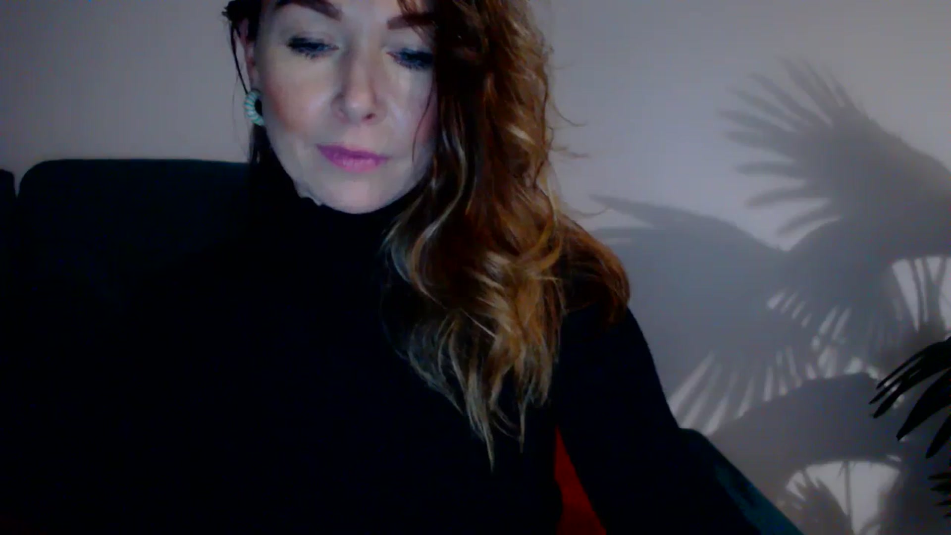Gallery image thumbnail from Delilah_sweet's myfreecams stream on, 11/22/2023, 18:48 image 3 of 20