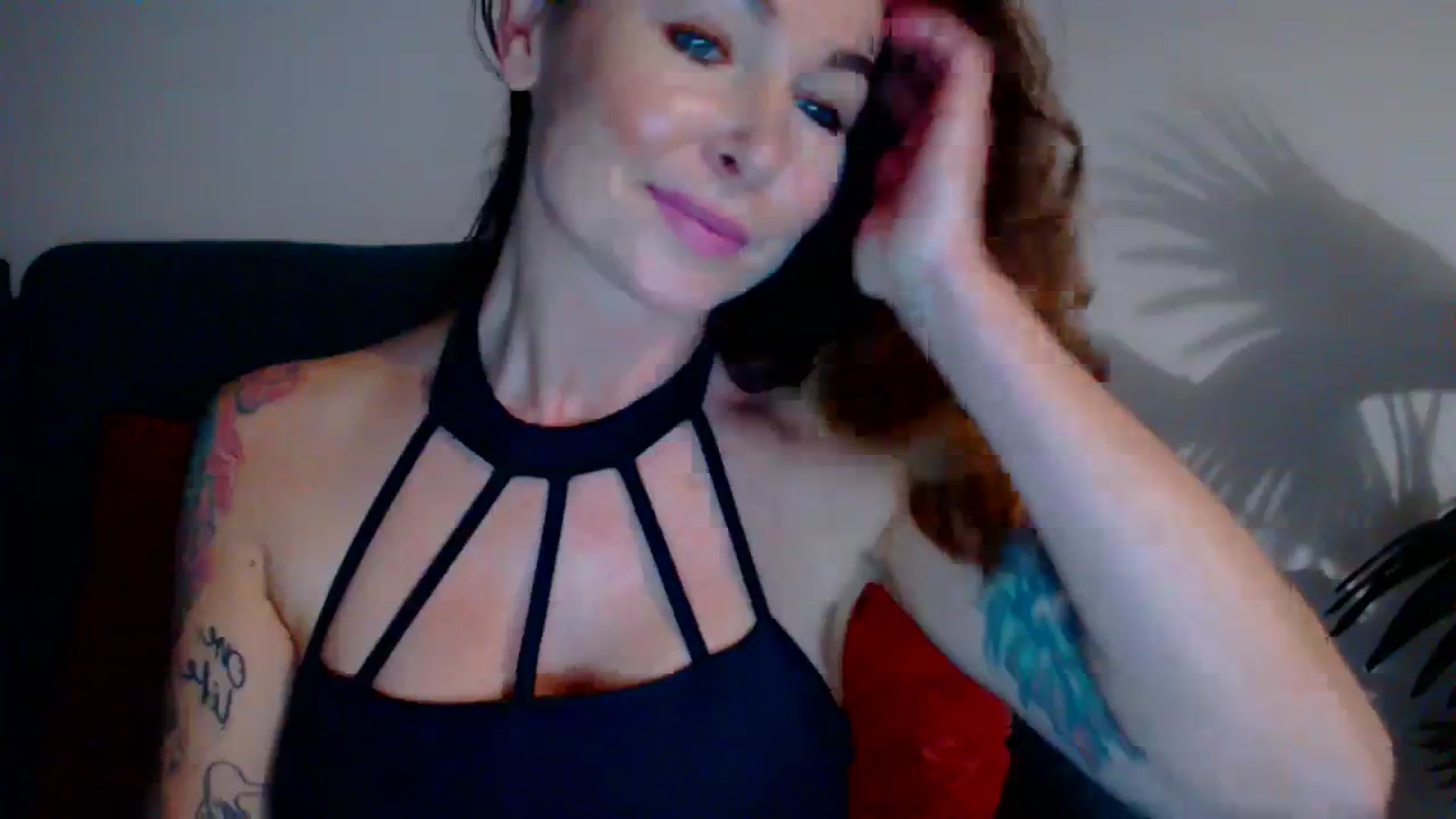 Gallery image thumbnail from Delilah_sweet's myfreecams stream on, 11/23/2023, 15:29 image 16 of 20