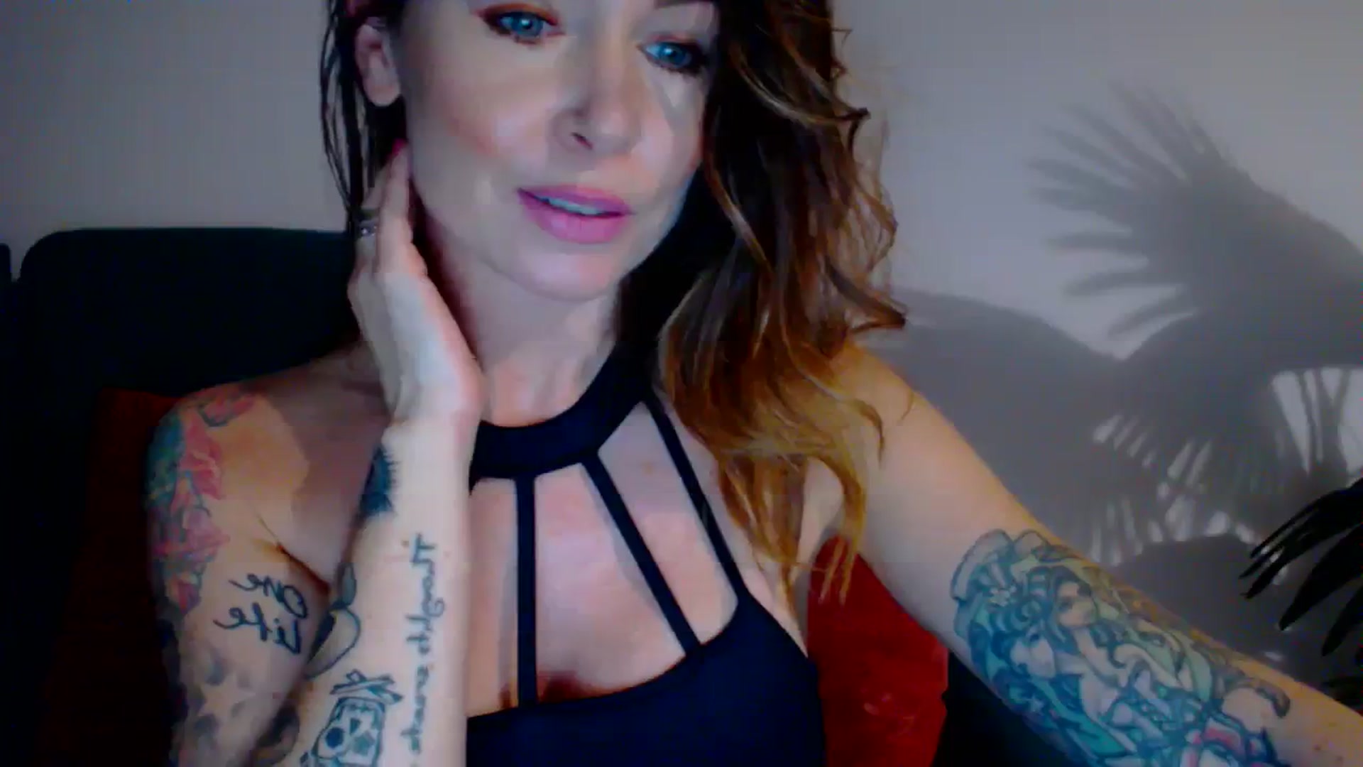 Gallery image thumbnail from Delilah_sweet's myfreecams stream on, 11/23/2023, 15:29 image 6 of 20