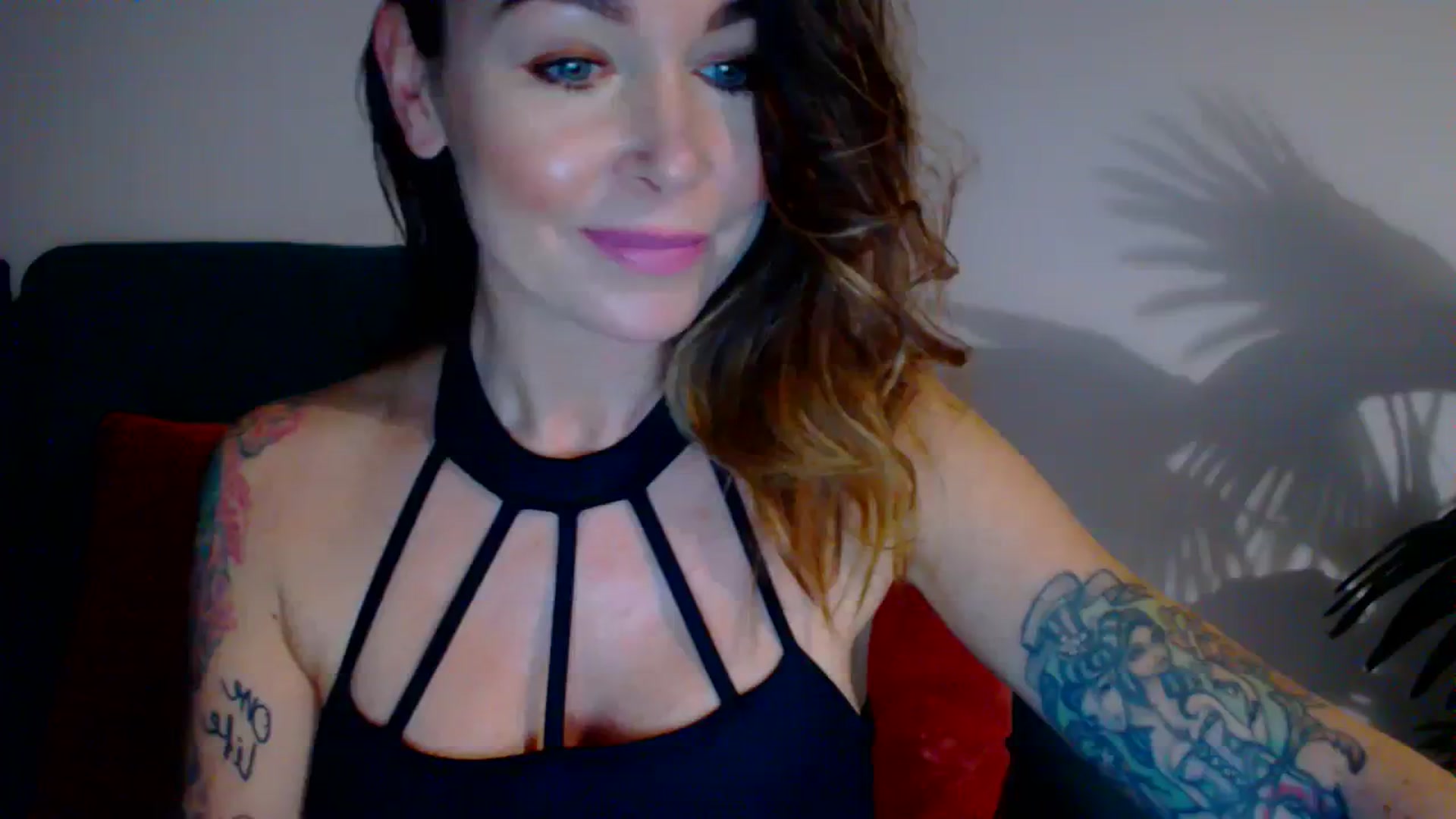 Gallery image thumbnail from Delilah_sweet's myfreecams stream on, 11/23/2023, 15:29 image 19 of 20