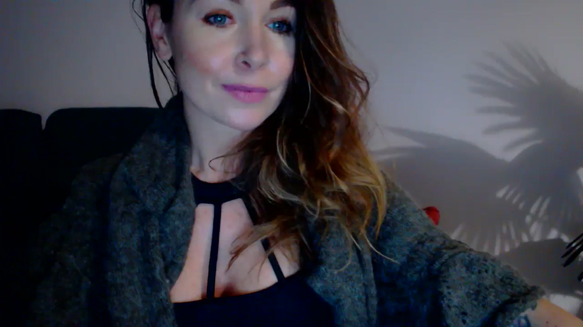 Gallery image thumbnail from Delilah_sweet's myfreecams stream on, 11/23/2023, 16:46 image 8 of 20