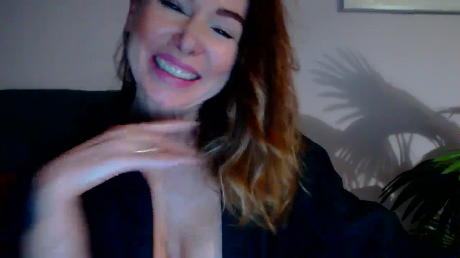 Gallery image thumbnail from Delilah_sweet's myfreecams stream on, 11/27/2023, 18:56 image 7 of 20