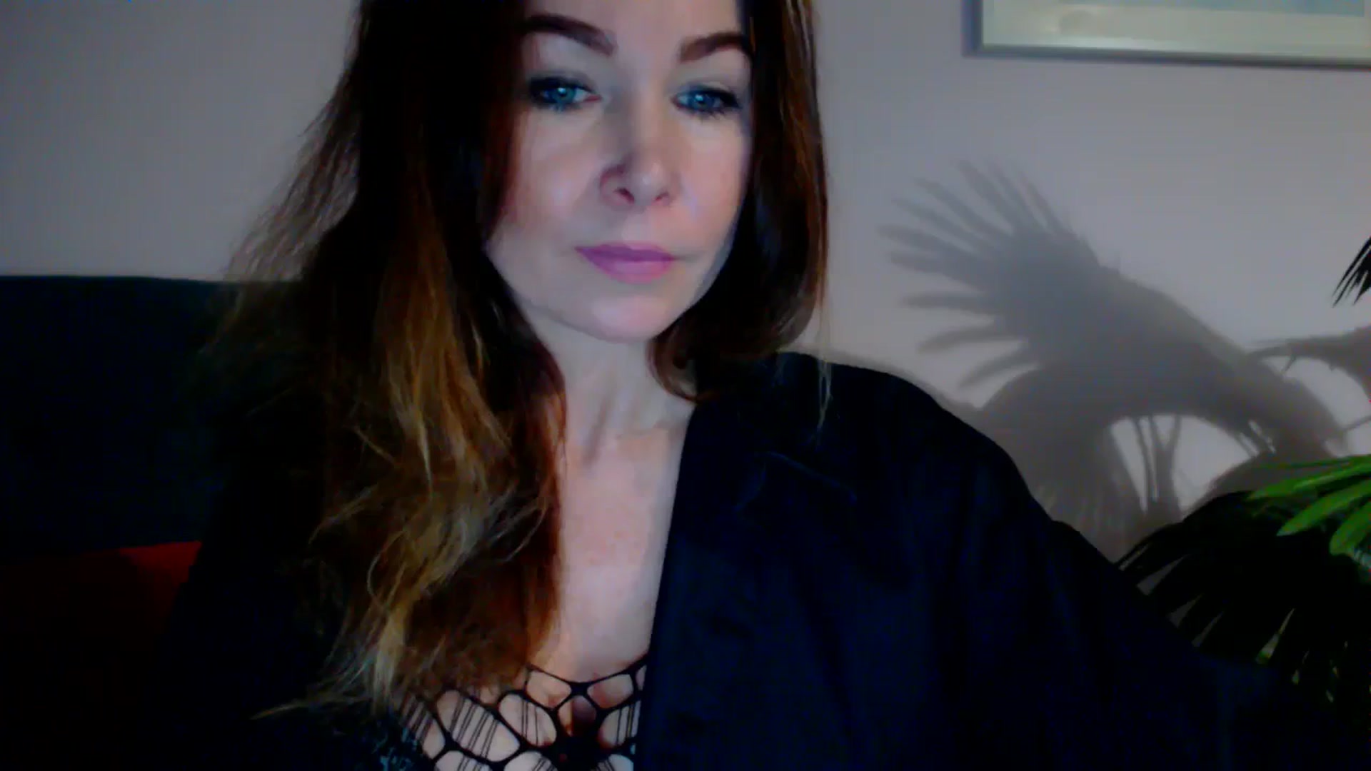 Gallery image thumbnail from Delilah_sweet's myfreecams stream on, 11/28/2023, 17:25 image 17 of 20
