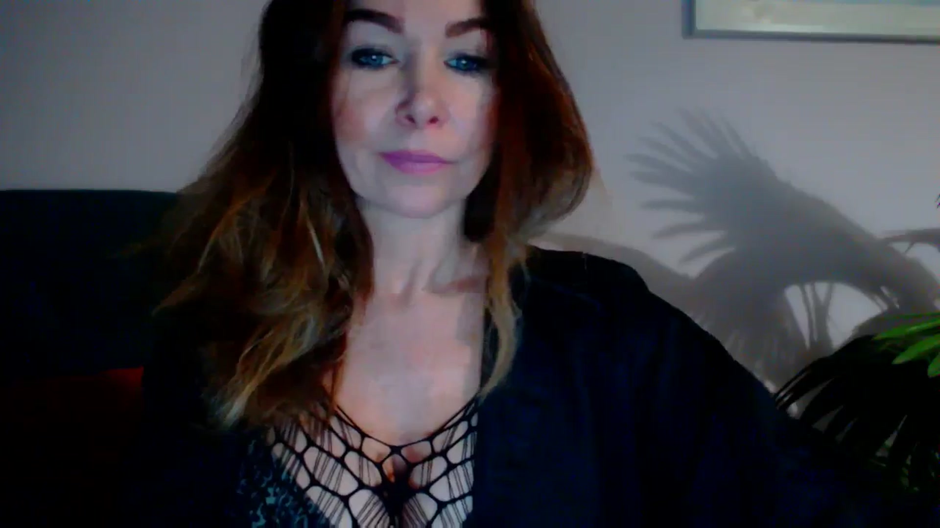 Gallery image thumbnail from Delilah_sweet's myfreecams stream on, 11/28/2023, 17:25 image 11 of 20