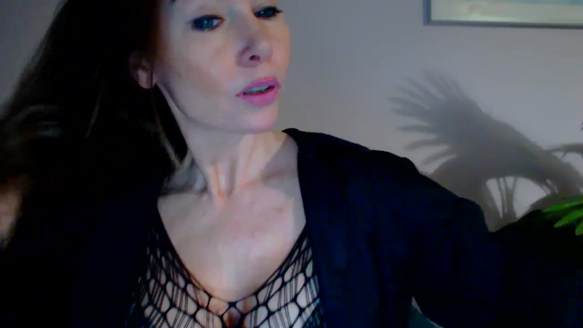 Gallery image thumbnail from Delilah_sweet's myfreecams stream on, 11/28/2023, 17:25 image 7 of 20