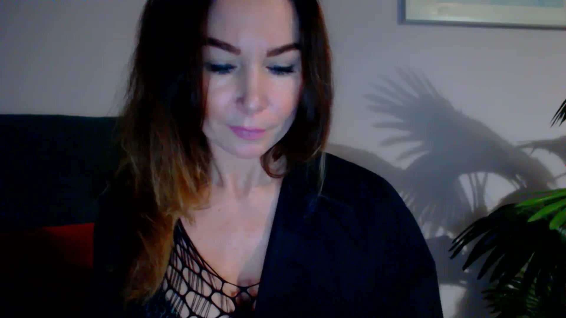 Gallery image thumbnail from Delilah_sweet's myfreecams stream on, 11/28/2023, 17:25 image 18 of 20