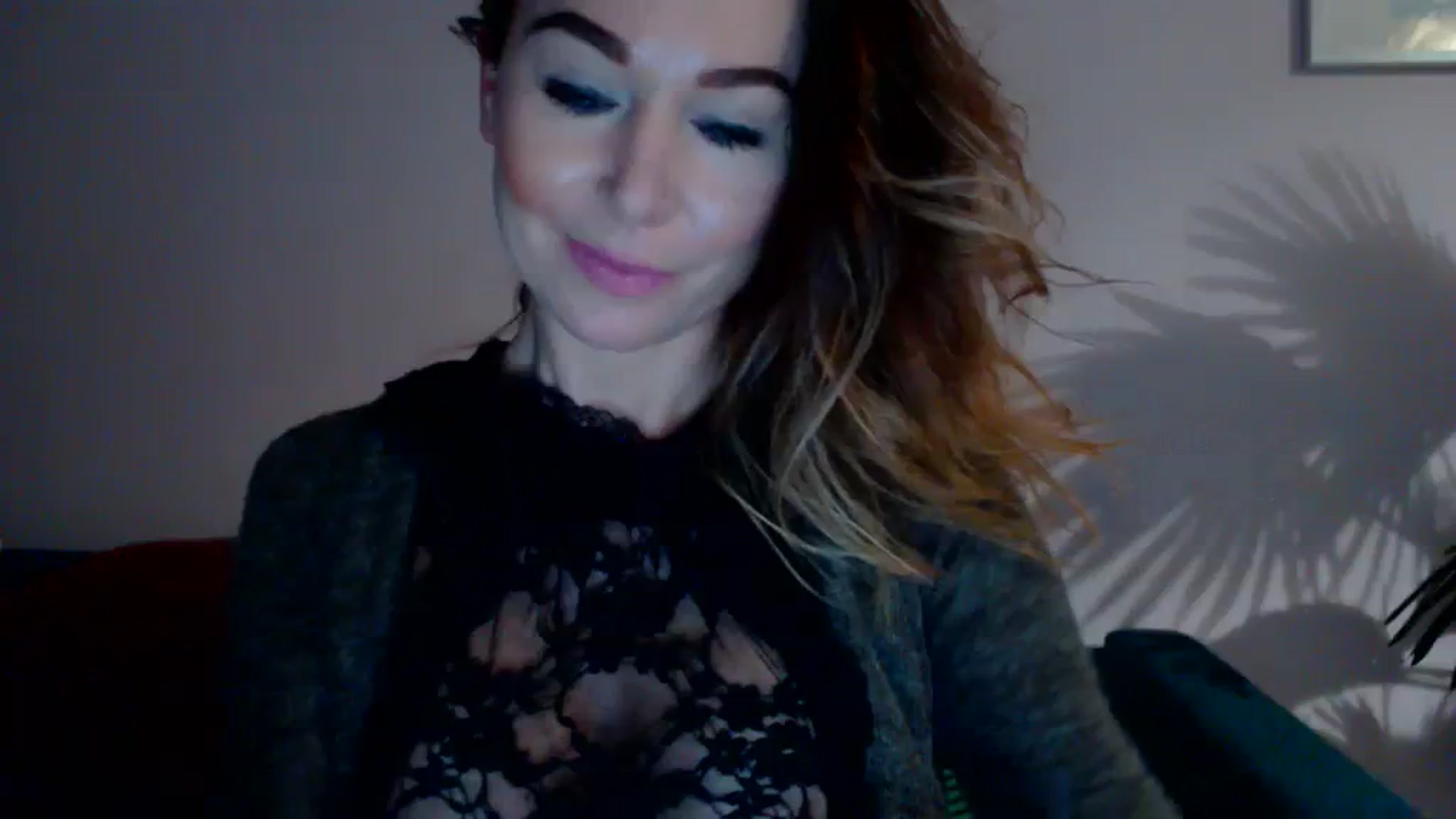 Gallery image thumbnail from Delilah_sweet's myfreecams stream on, 12/06/2023, 17:49 image 9 of 20