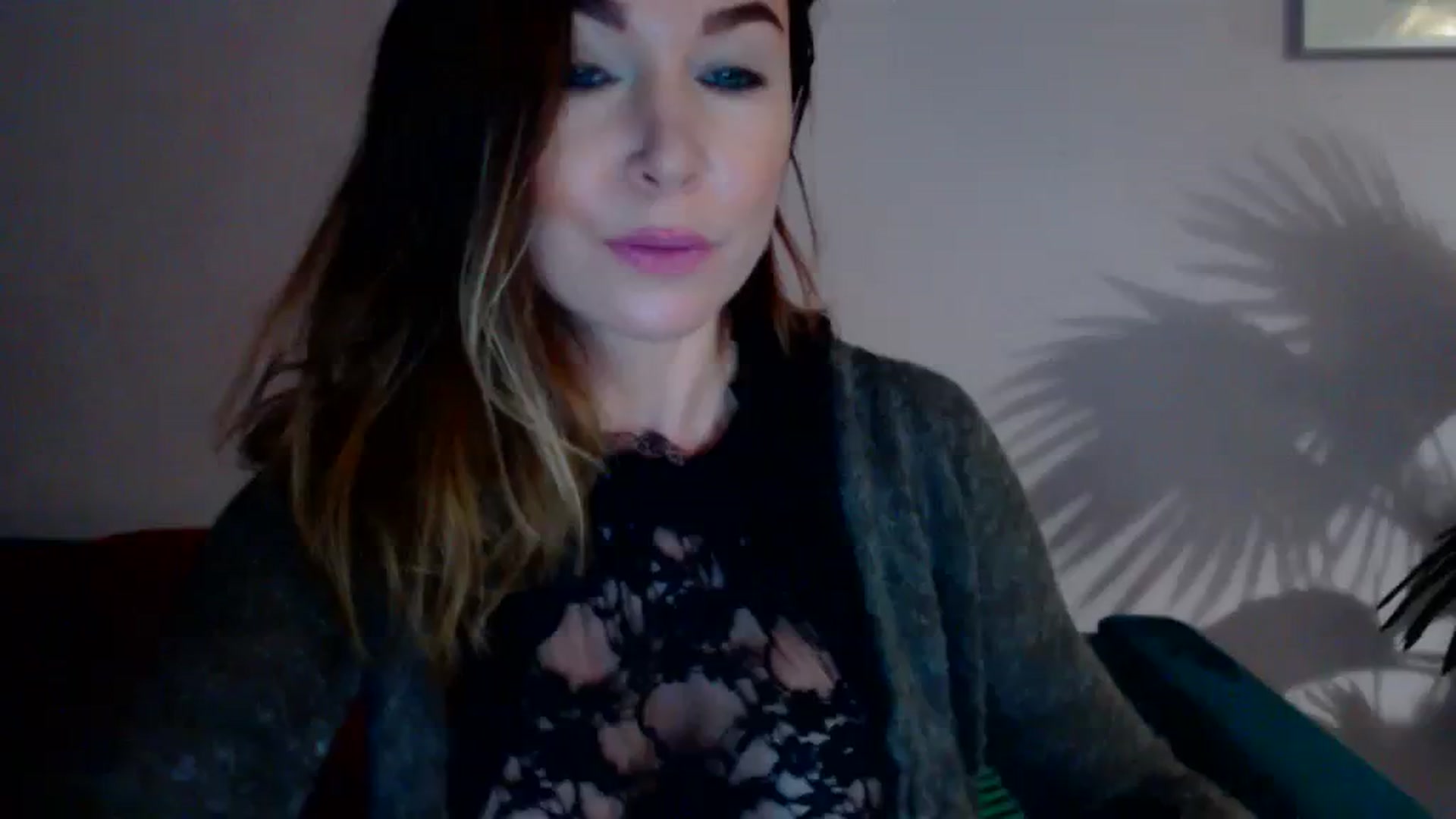 Gallery image thumbnail from Delilah_sweet's myfreecams stream on, 12/06/2023, 17:49 image 1 of 20