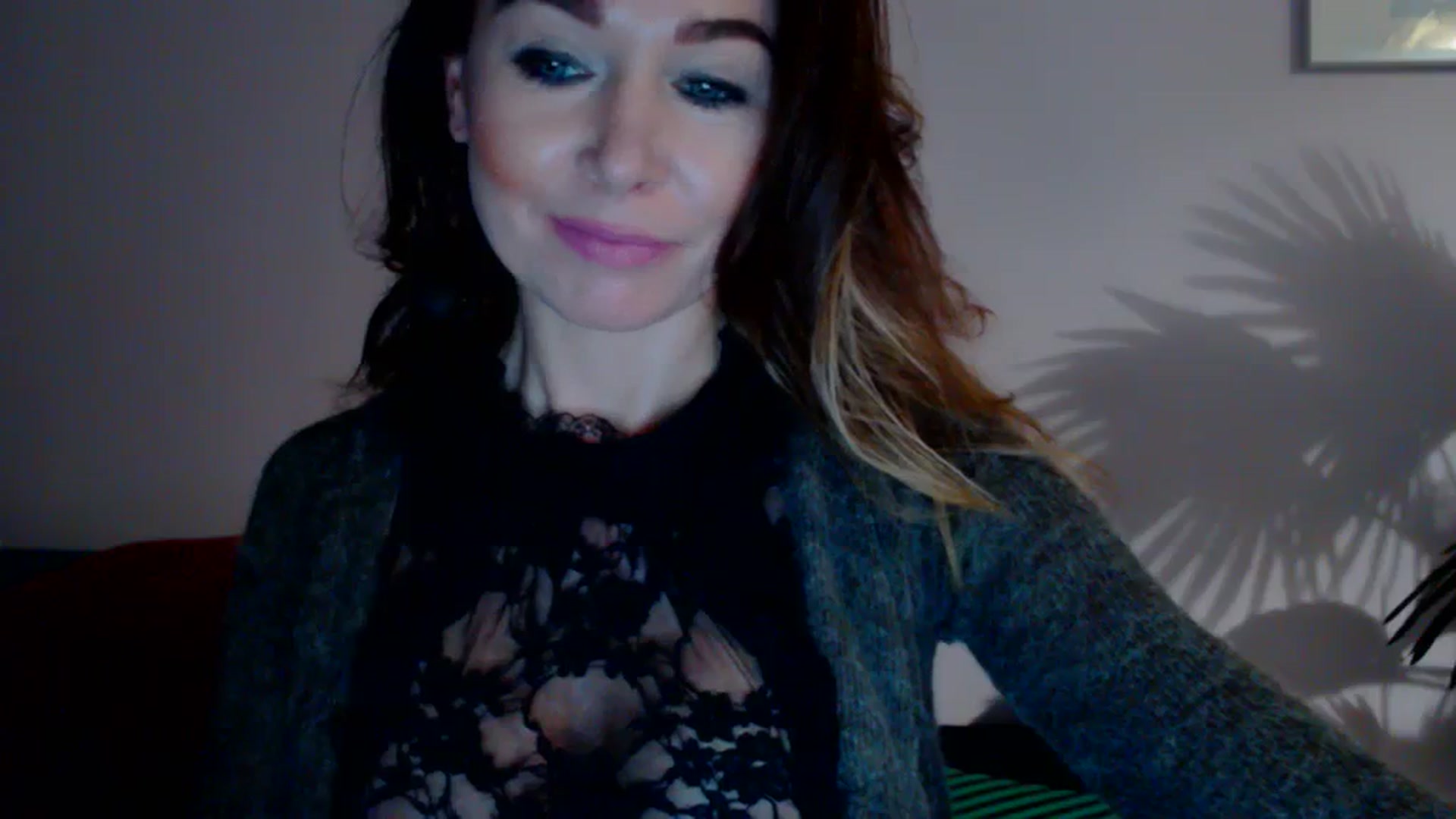 Gallery image thumbnail from Delilah_sweet's myfreecams stream on, 12/06/2023, 17:49 image 7 of 20