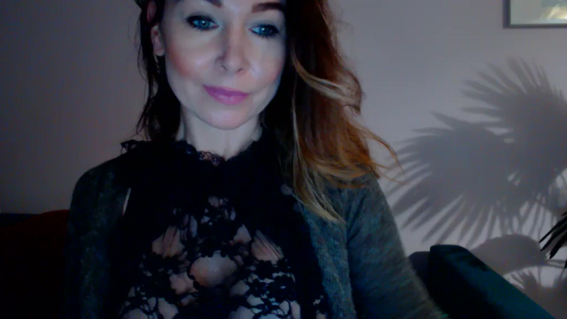 Gallery image thumbnail from Delilah_sweet's myfreecams stream on, 12/06/2023, 17:49 image 16 of 20