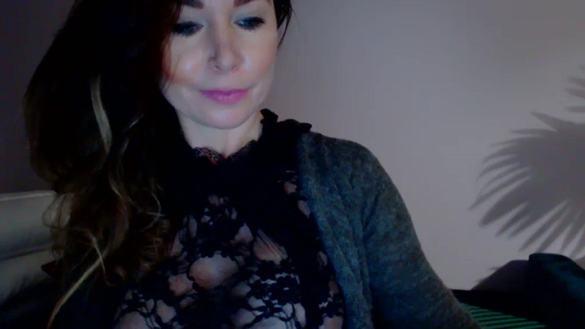 Gallery image thumbnail from Delilah_sweet's myfreecams stream on, 12/06/2023, 17:49 image 20 of 20