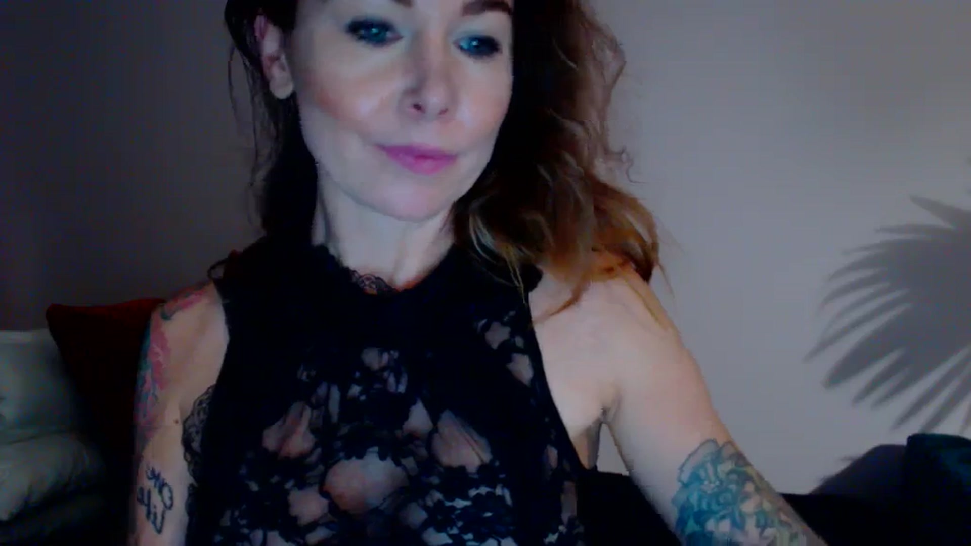 Gallery image thumbnail from Delilah_sweet's myfreecams stream on, 12/06/2023, 18:56 image 10 of 20