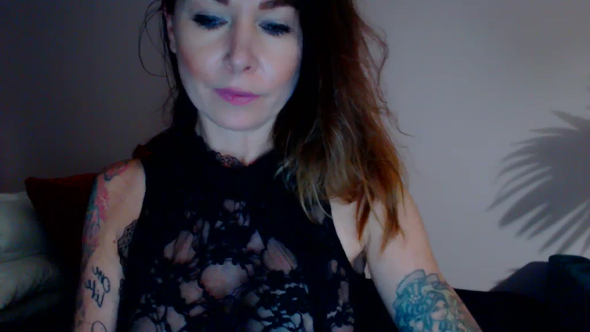 Gallery image thumbnail from Delilah_sweet's myfreecams stream on, 12/06/2023, 18:56 image 11 of 20
