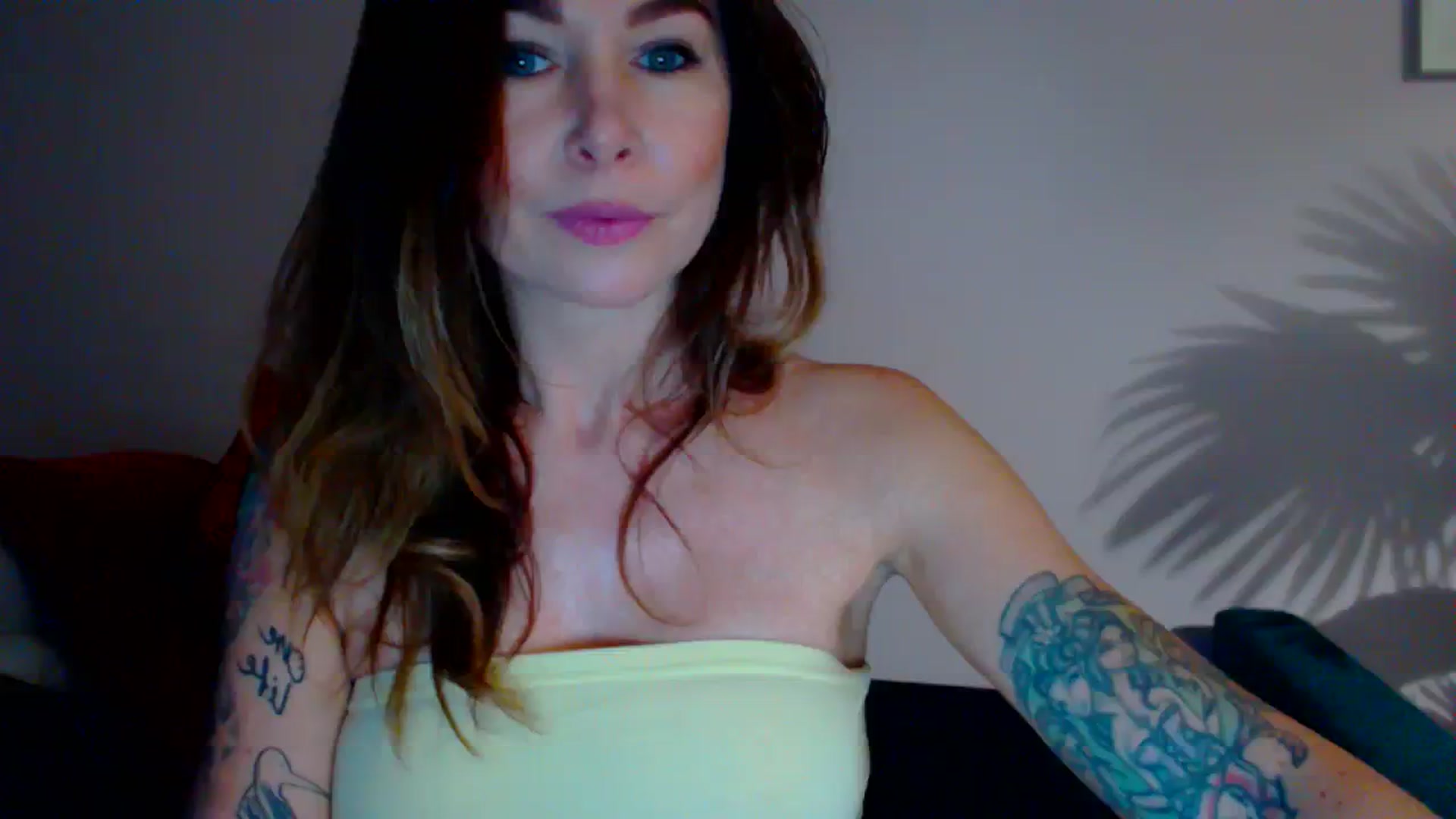 Gallery image thumbnail from Delilah_sweet's myfreecams stream on, 12/07/2023, 14:55 image 20 of 20