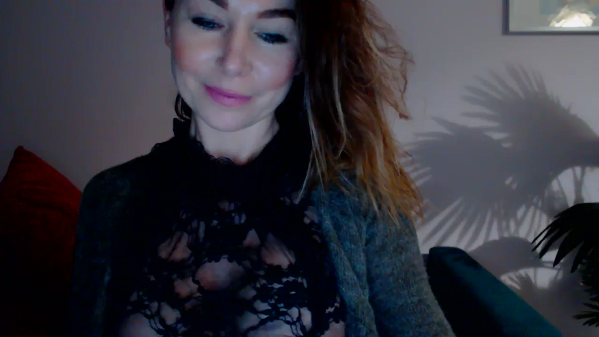 Gallery image thumbnail from Delilah_sweet's myfreecams stream on, 12/07/2023, 16:52 image 4 of 20