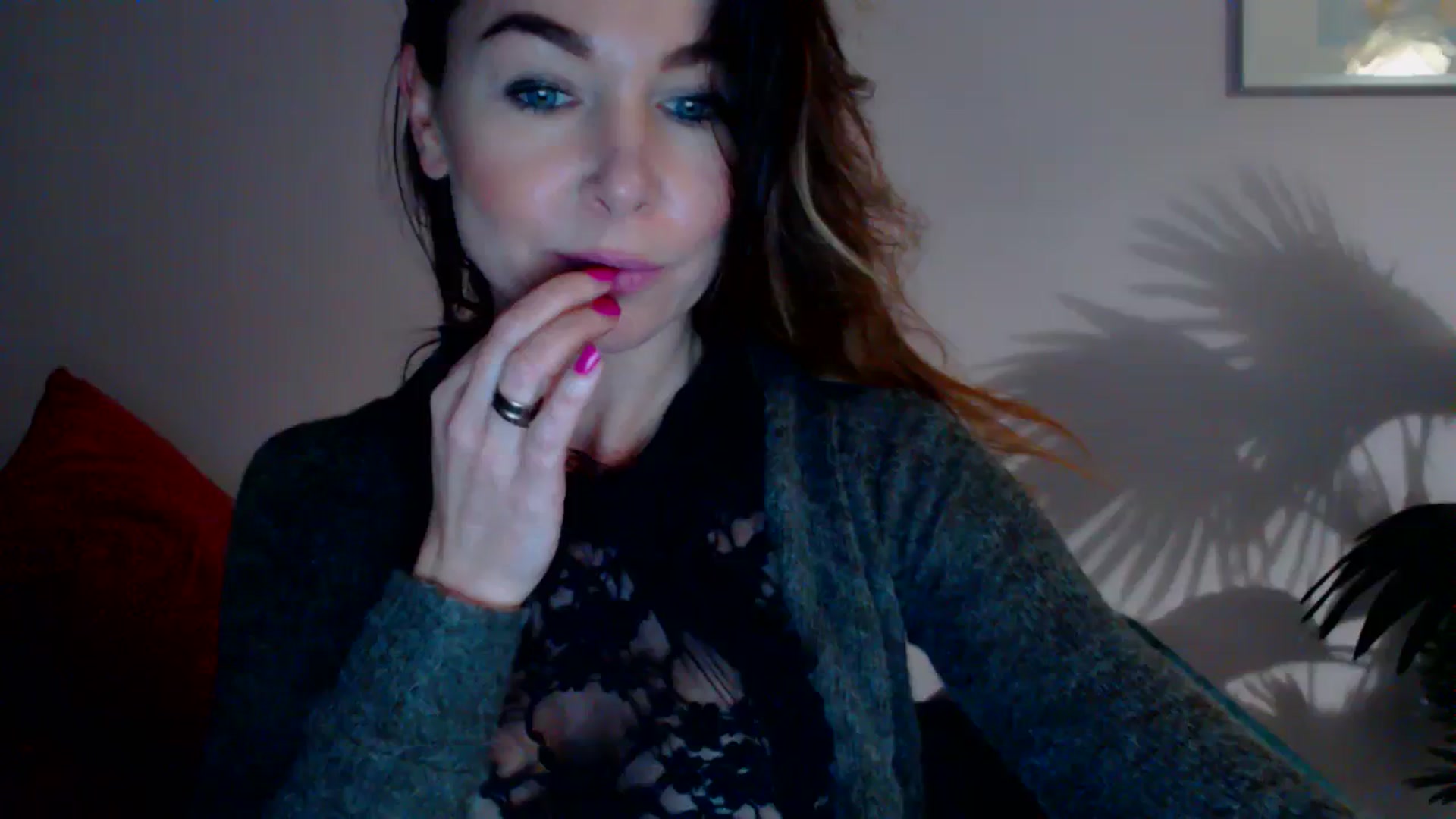 Gallery image thumbnail from Delilah_sweet's myfreecams stream on, 12/07/2023, 16:52 image 1 of 20