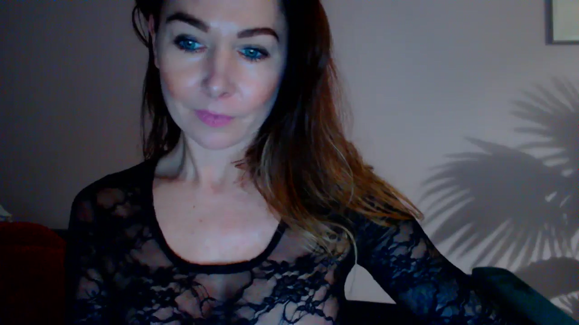 Gallery image thumbnail from Delilah_sweet's myfreecams stream on, 12/13/2023, 18:09 image 11 of 20