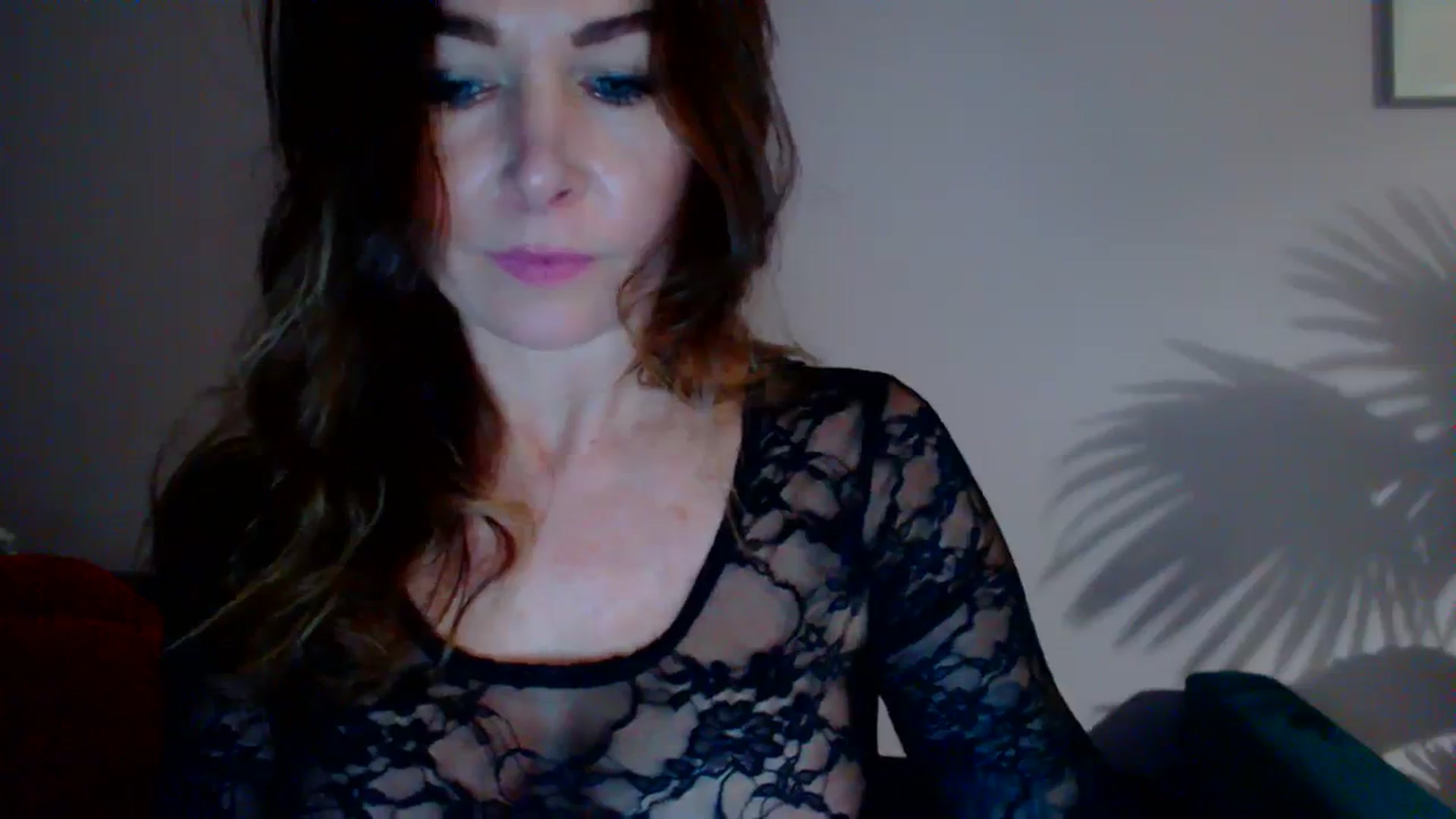 Gallery image thumbnail from Delilah_sweet's myfreecams stream on, 12/13/2023, 18:09 image 2 of 20