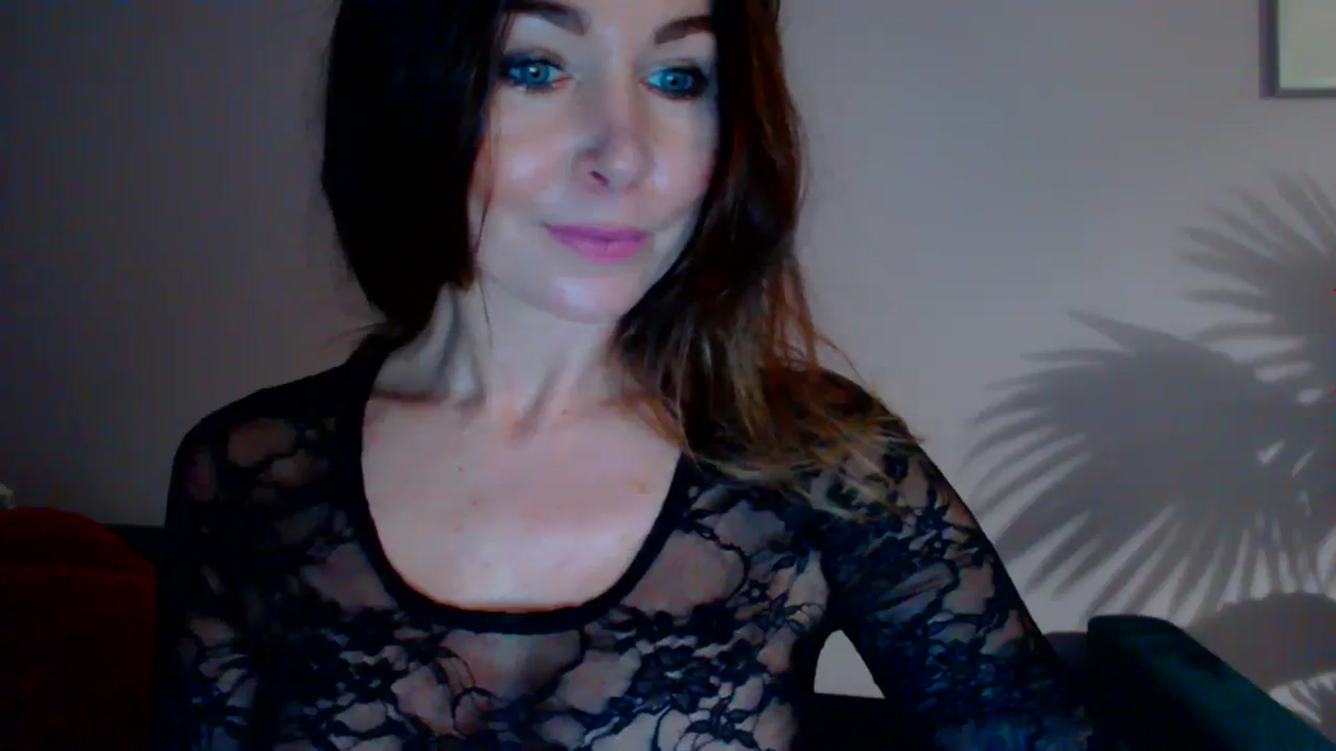 Gallery image thumbnail from Delilah_sweet's myfreecams stream on, 12/13/2023, 18:09 image 7 of 20