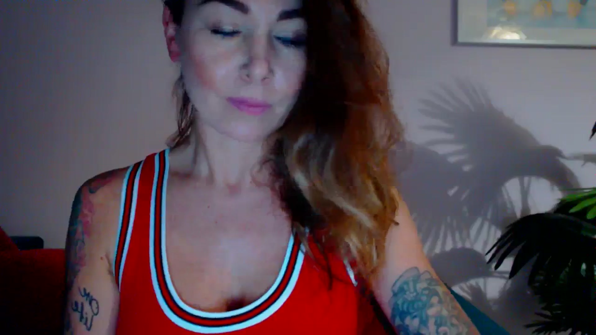 Gallery image thumbnail from Delilah_sweet's myfreecams stream on, 01/04/2024, 15:42 image 9 of 20