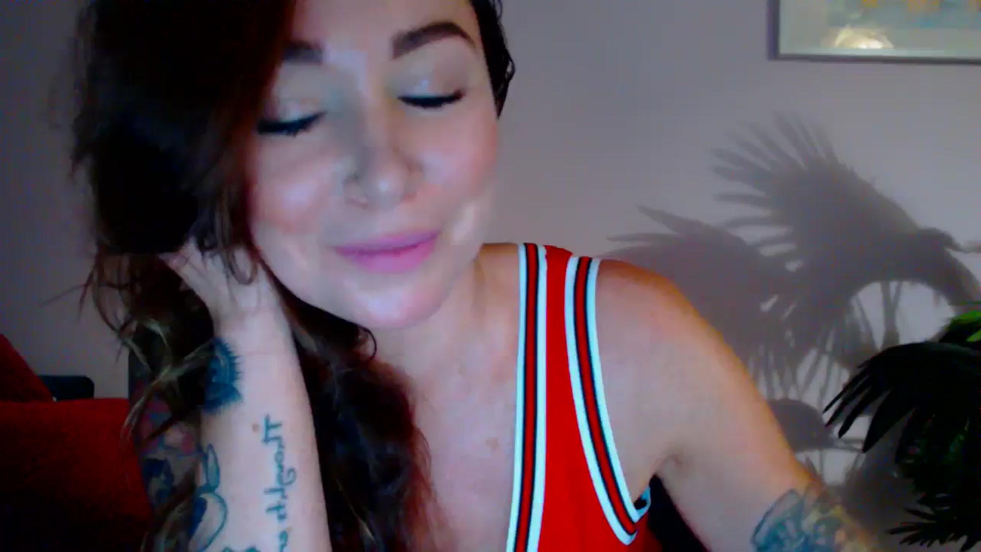 Gallery image thumbnail from Delilah_sweet's myfreecams stream on, 01/04/2024, 15:42 image 18 of 20
