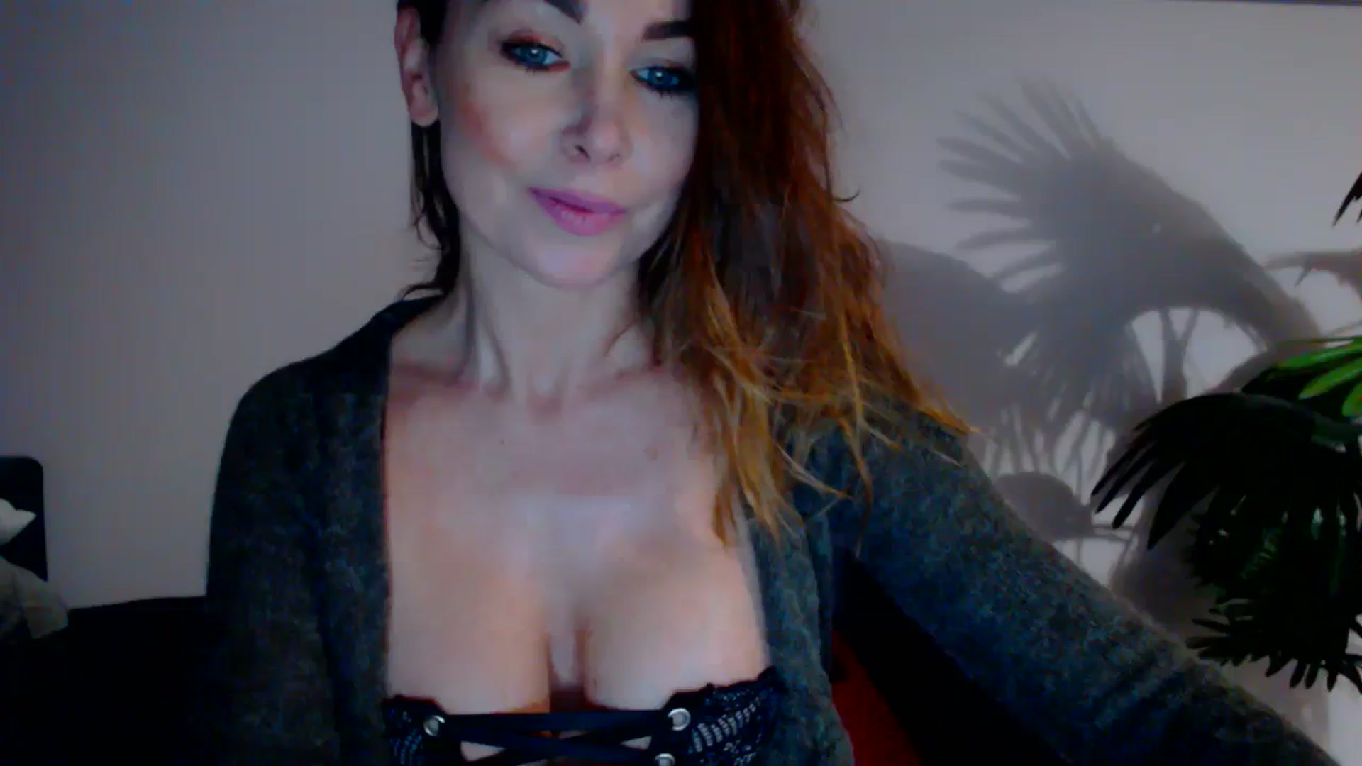 Gallery image thumbnail from Delilah_sweet's myfreecams stream on, 01/09/2024, 17:11 image 10 of 20