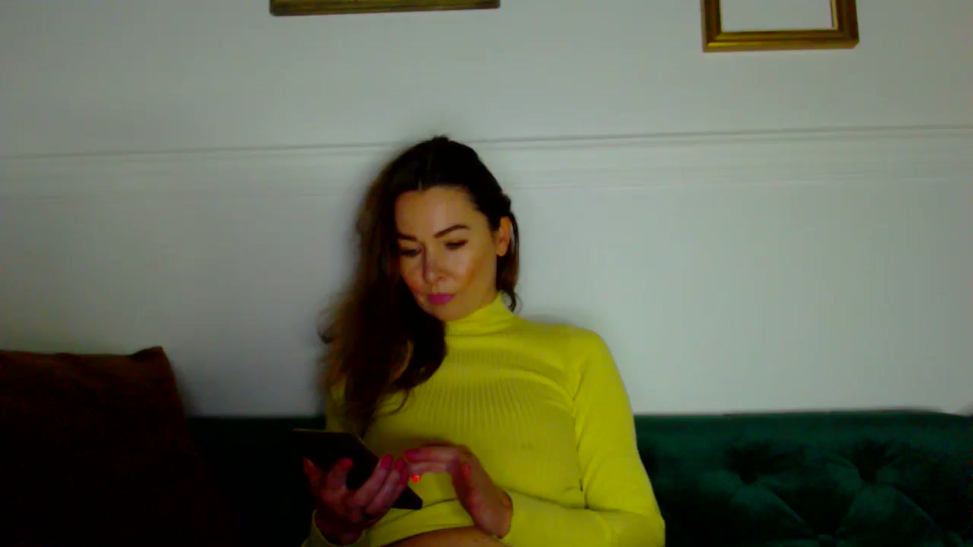 Gallery image thumbnail from Delilah_sweet's myfreecams stream on, 01/17/2024, 17:11 image 1 of 20