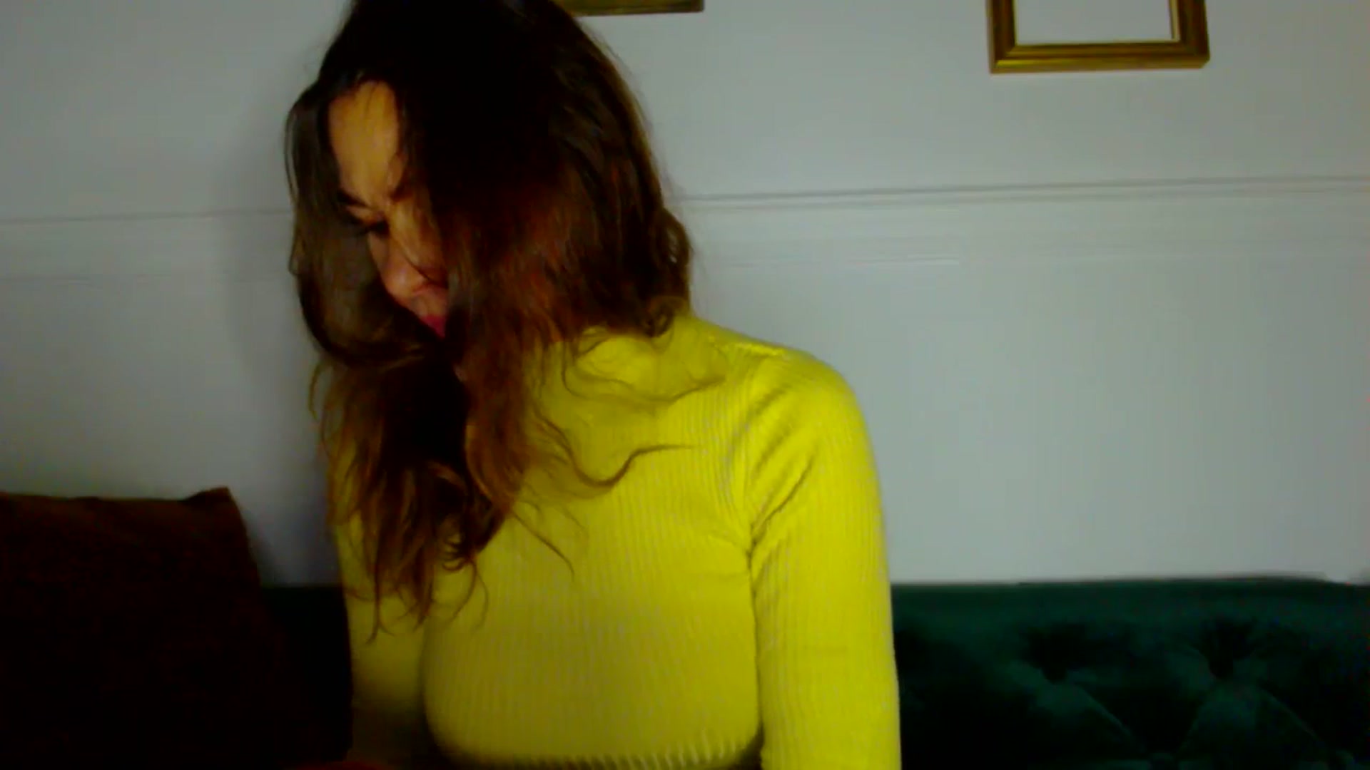 Gallery image thumbnail from Delilah_sweet's myfreecams stream on, 01/17/2024, 17:11 image 3 of 20