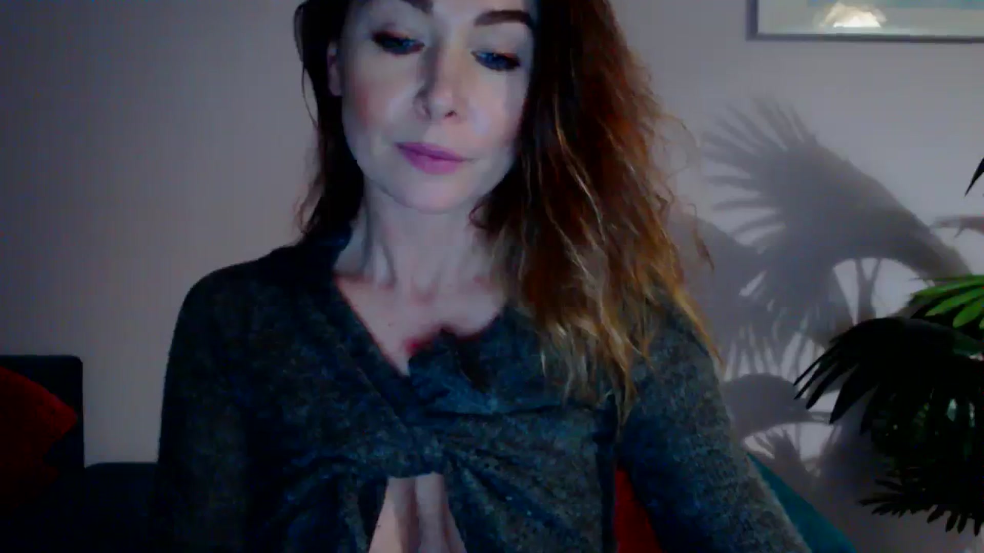 Gallery image thumbnail from Delilah_sweet's myfreecams stream on, 01/22/2024, 18:38 image 6 of 20