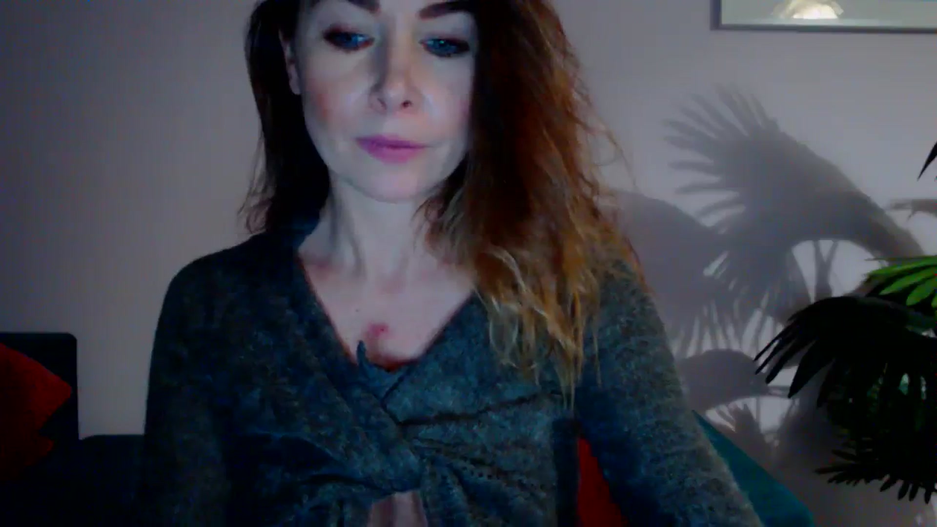 Gallery image thumbnail from Delilah_sweet's myfreecams stream on, 01/22/2024, 18:38 image 14 of 20