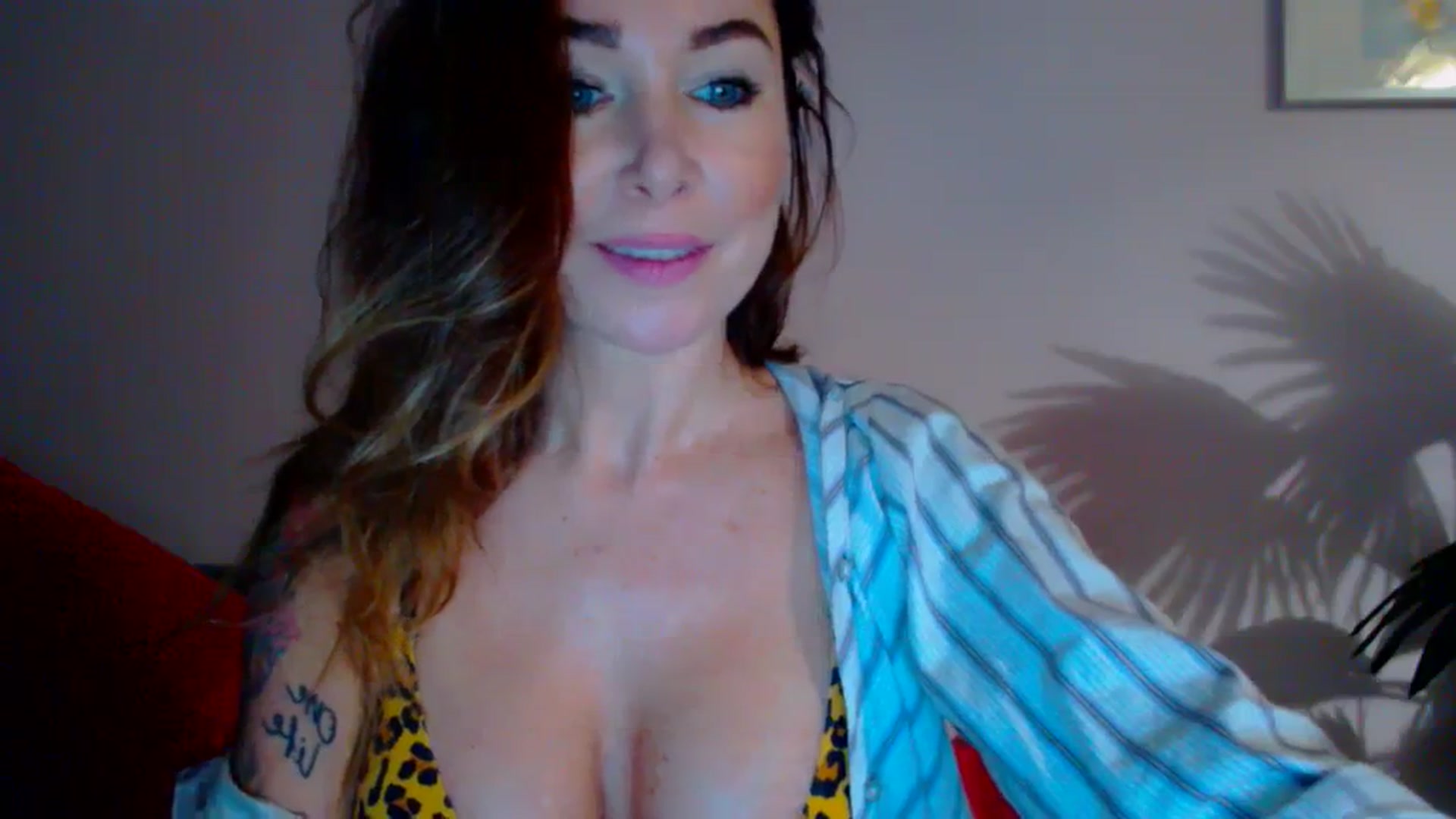Gallery image thumbnail from Delilah_sweet's myfreecams stream on, 01/23/2024, 16:40 image 16 of 20