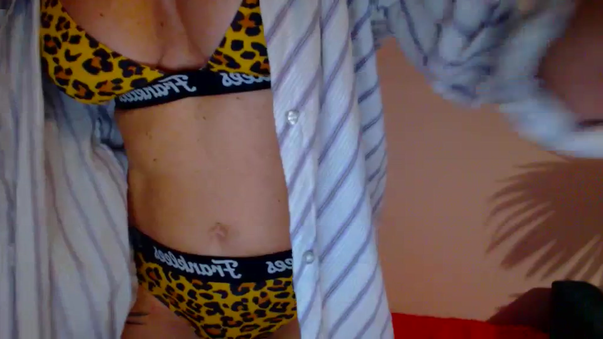Gallery image thumbnail from Delilah_sweet's myfreecams stream on, 01/23/2024, 16:40 image 3 of 20