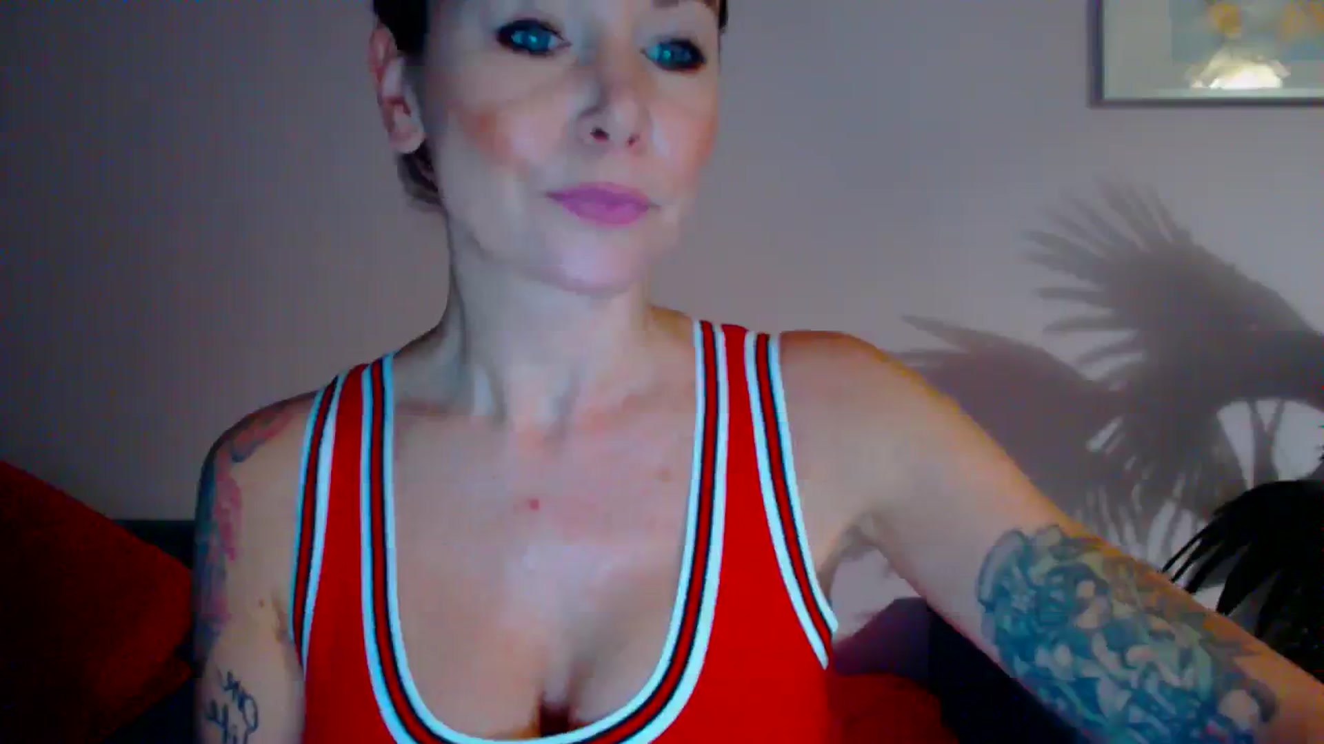 Gallery image thumbnail from Delilah_sweet's myfreecams stream on, 01/24/2024, 16:54 image 12 of 20