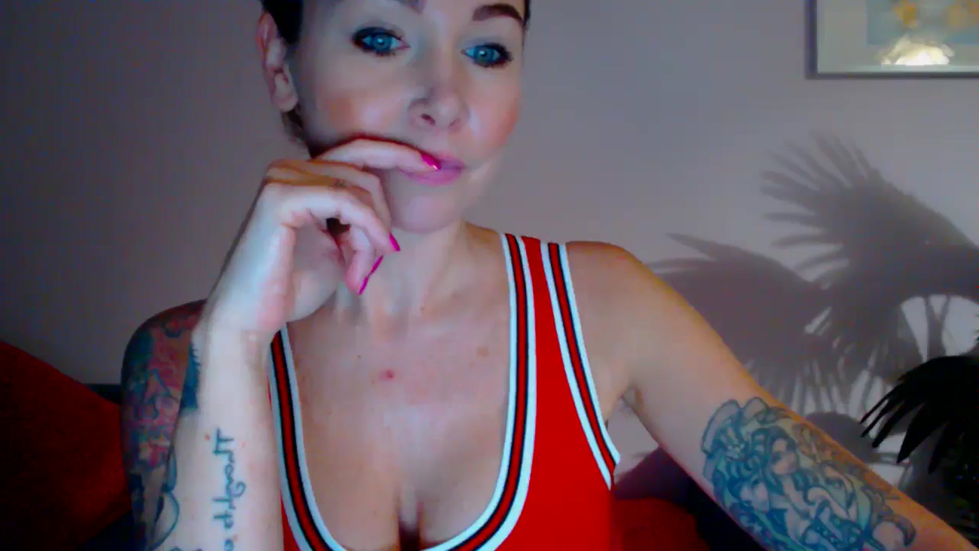 Gallery image thumbnail from Delilah_sweet's myfreecams stream on, 01/24/2024, 16:54 image 13 of 20